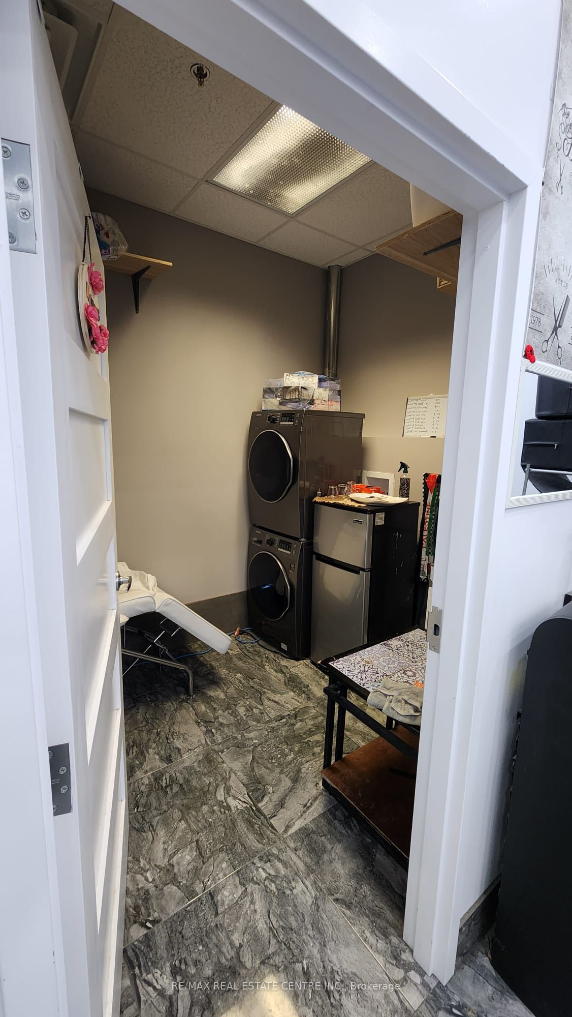 #101 - 8 Hickory Street Property Photo 8