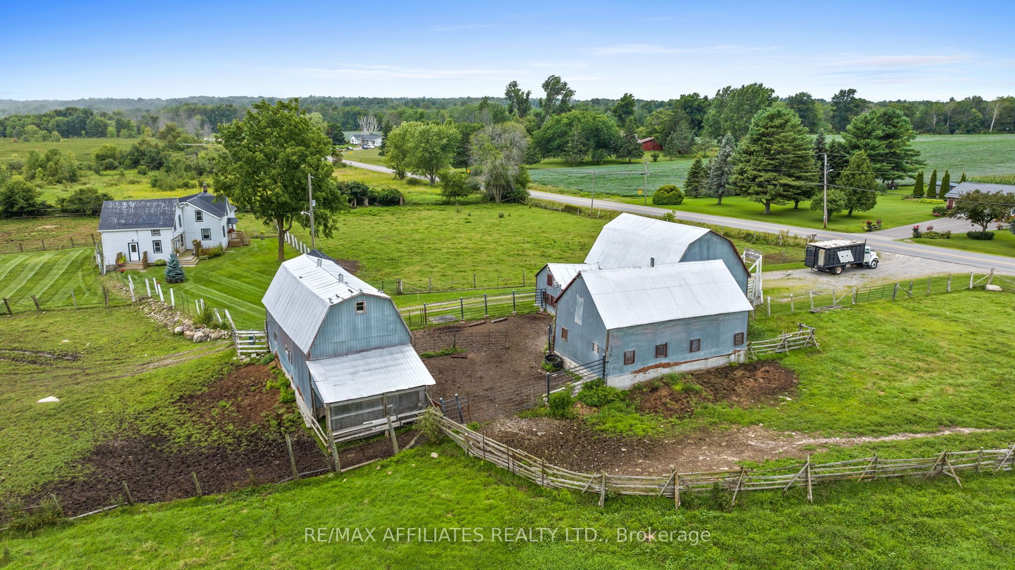 255 County Road 40 Property Photo 2