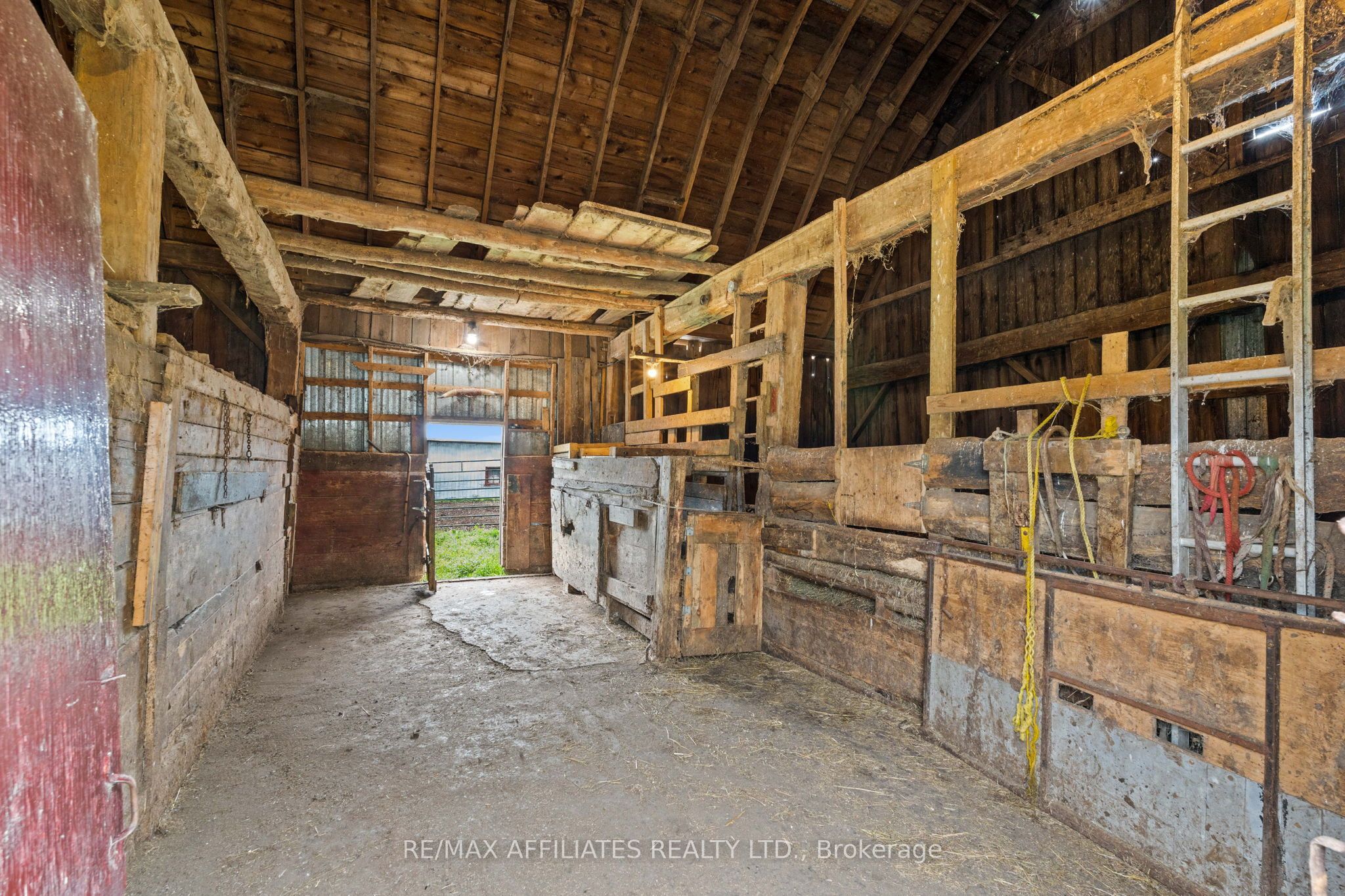 255 County Road 40 Property Photo 24