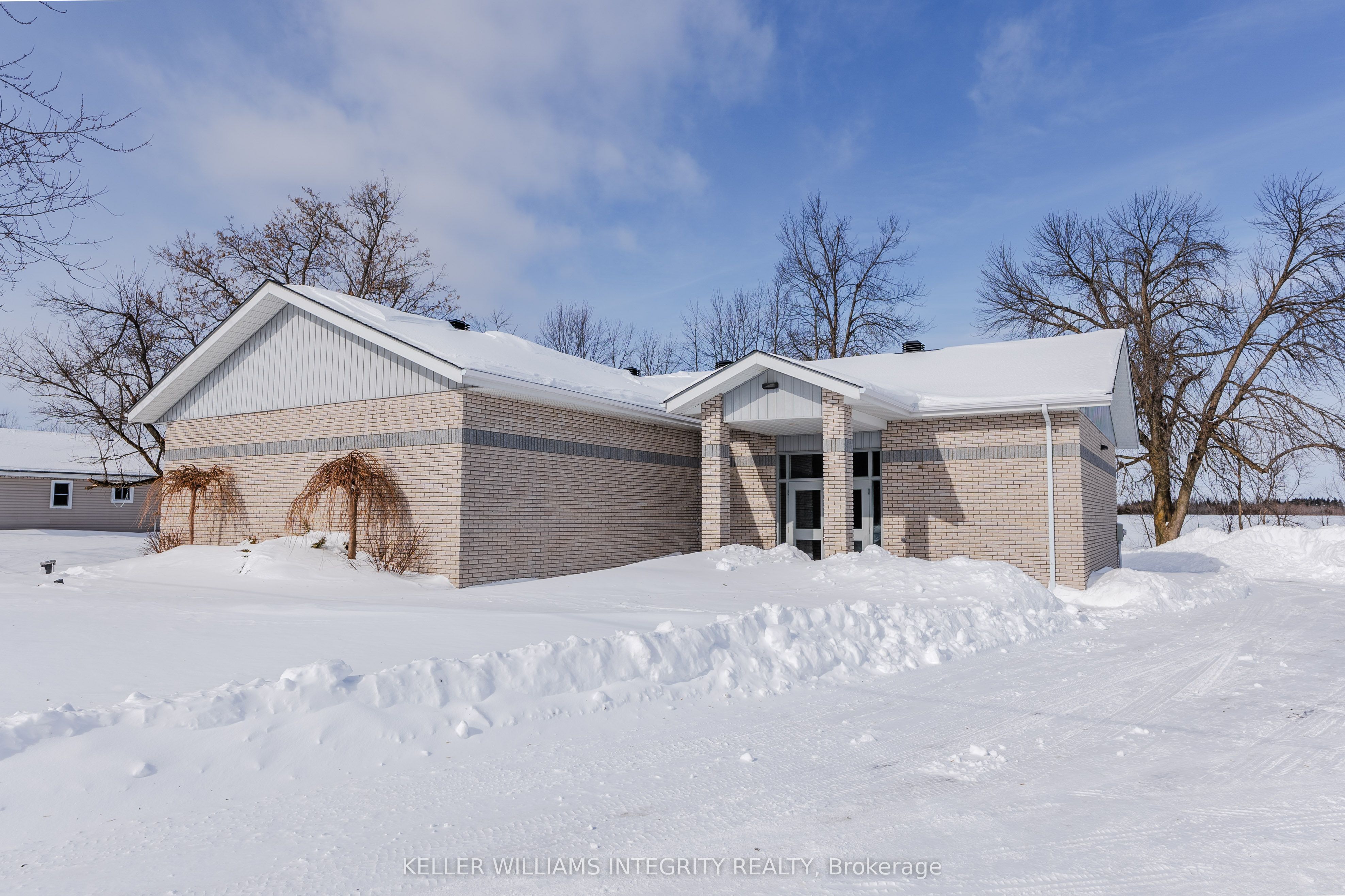 14233 County Rd 18 Road Property Photo