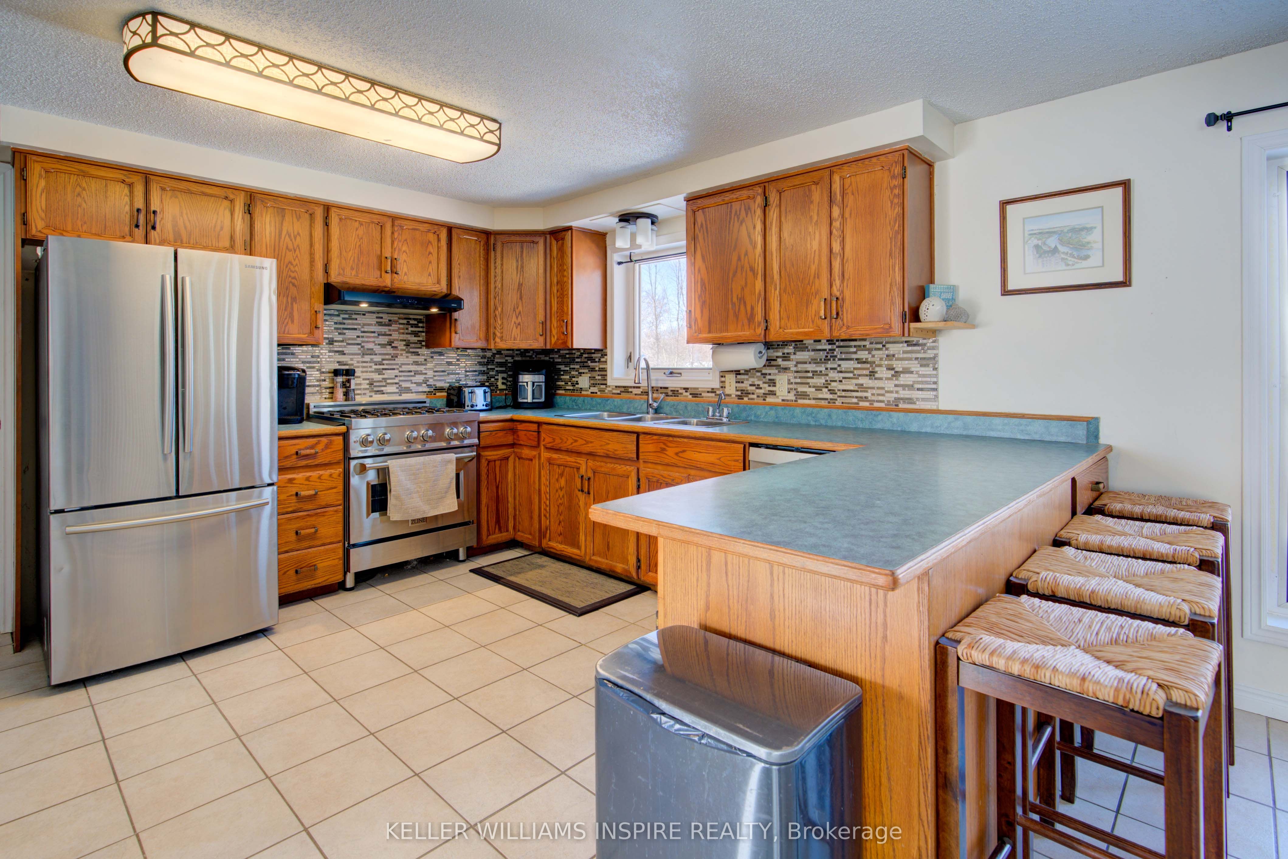 598 Shannon Road Property Photo 8
