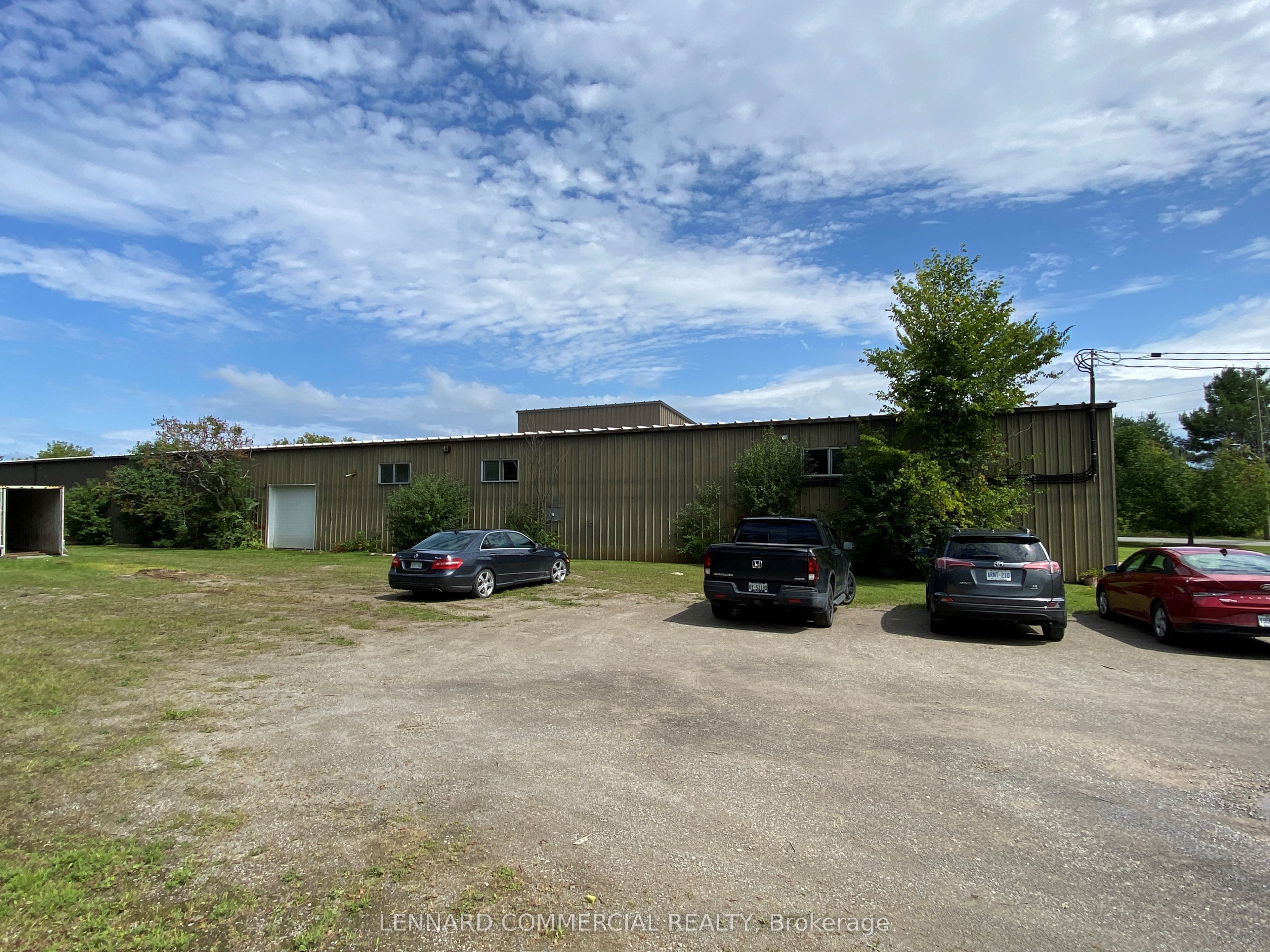 38 Bruce Crescent Property Photo 3