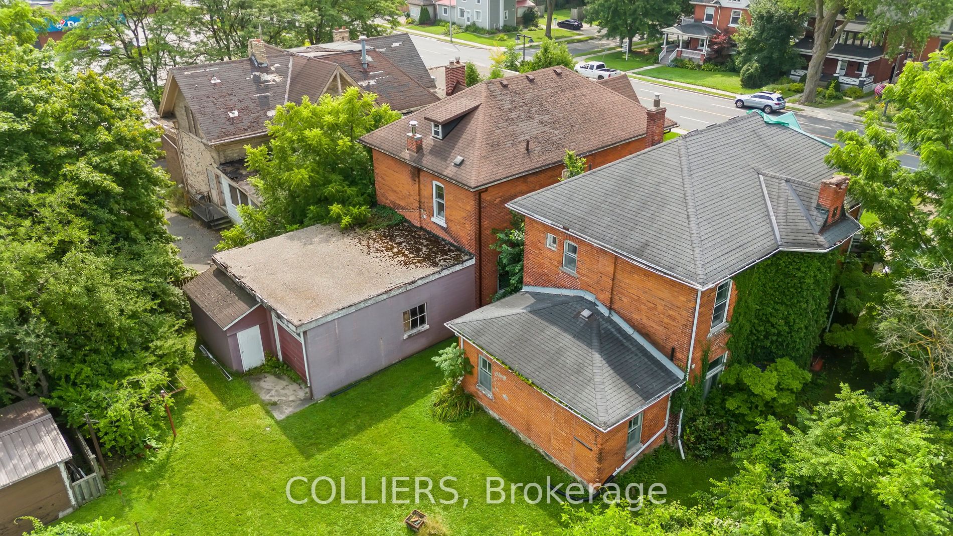 380* Ontario Street Property Photo 23