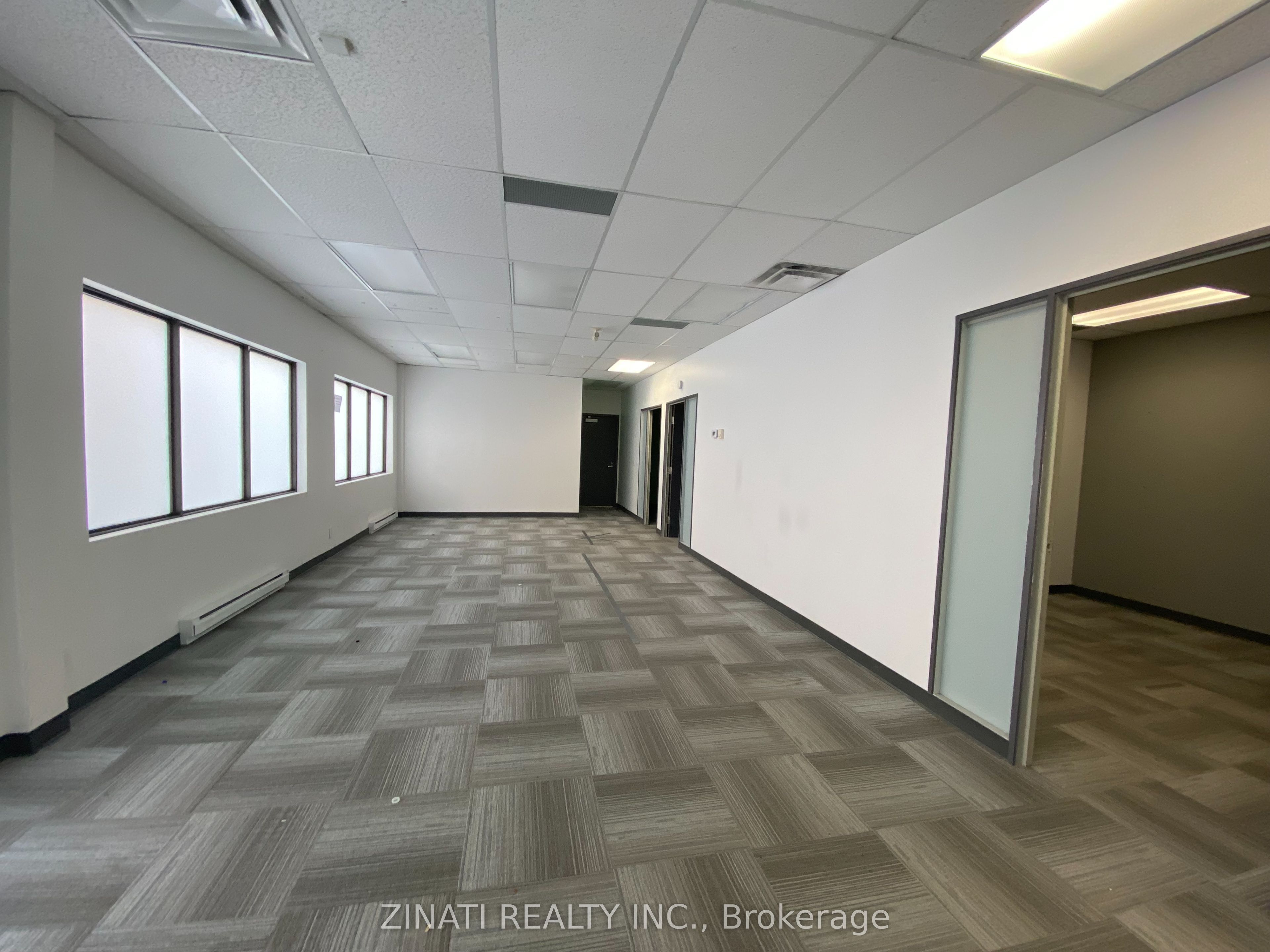 #200 - 2305 St Laurent Boulevard Property Photo 7