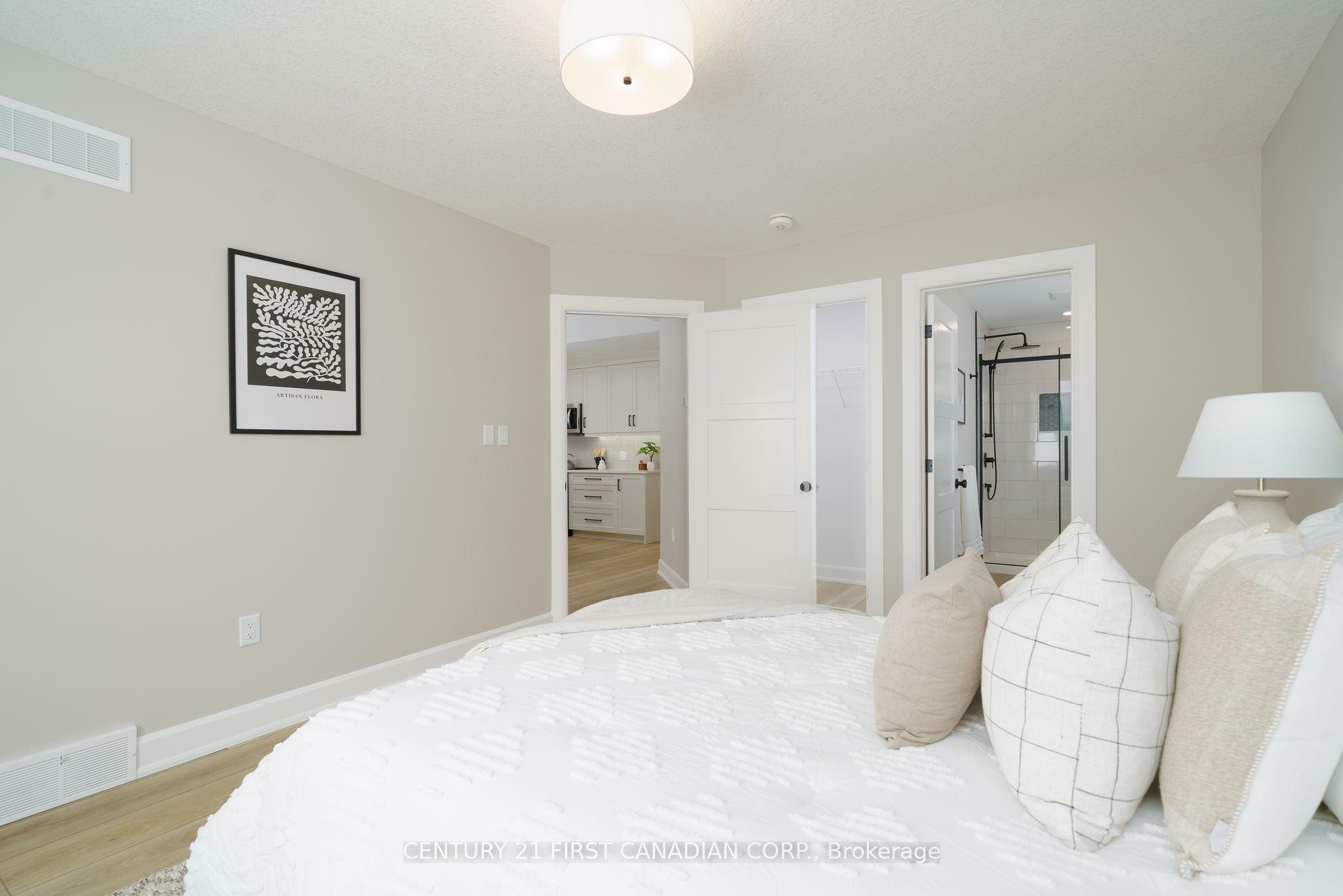 21 Hamilton St Property Photo 15