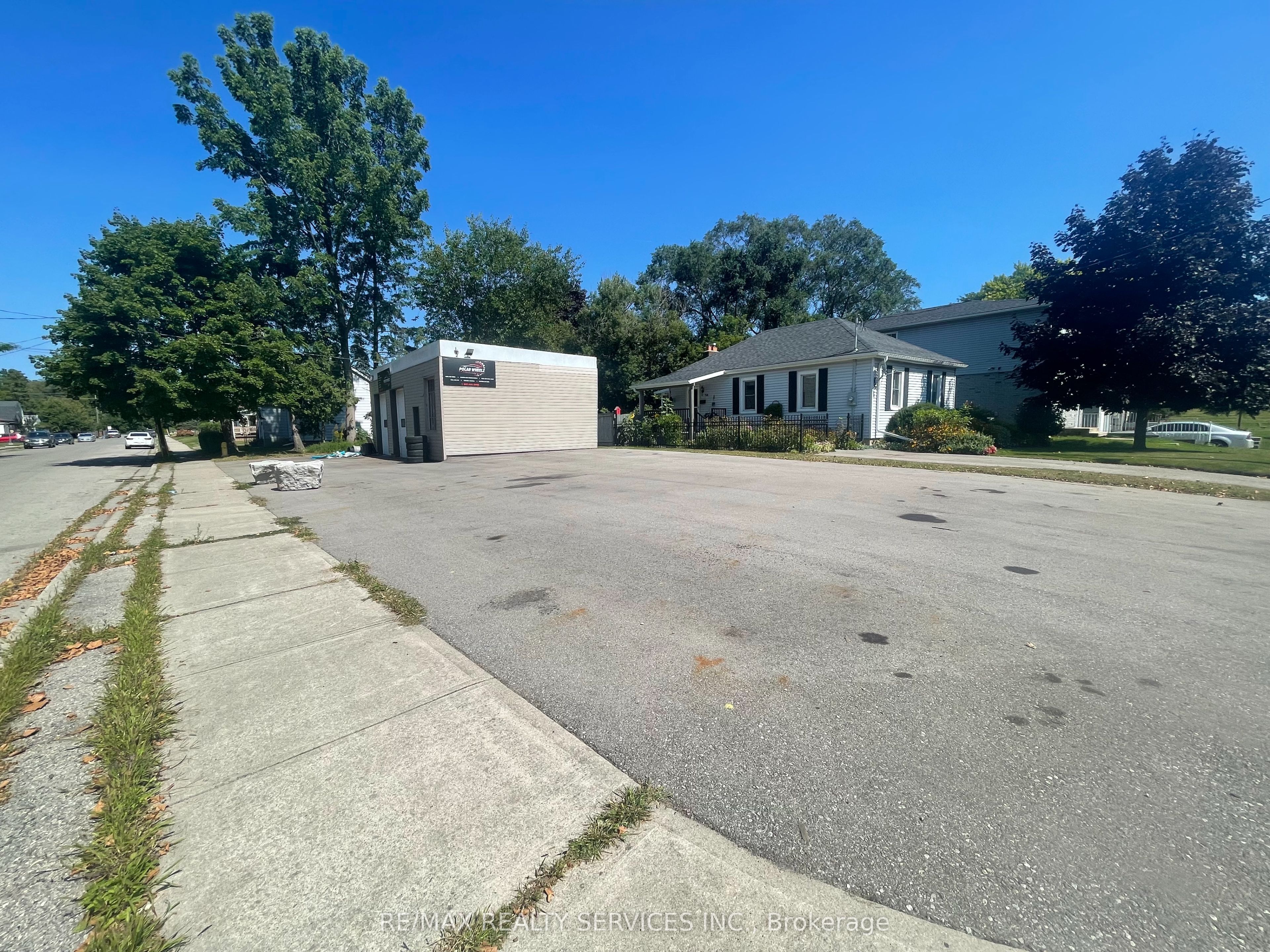46 Kitchener Avenue Property Photo 4