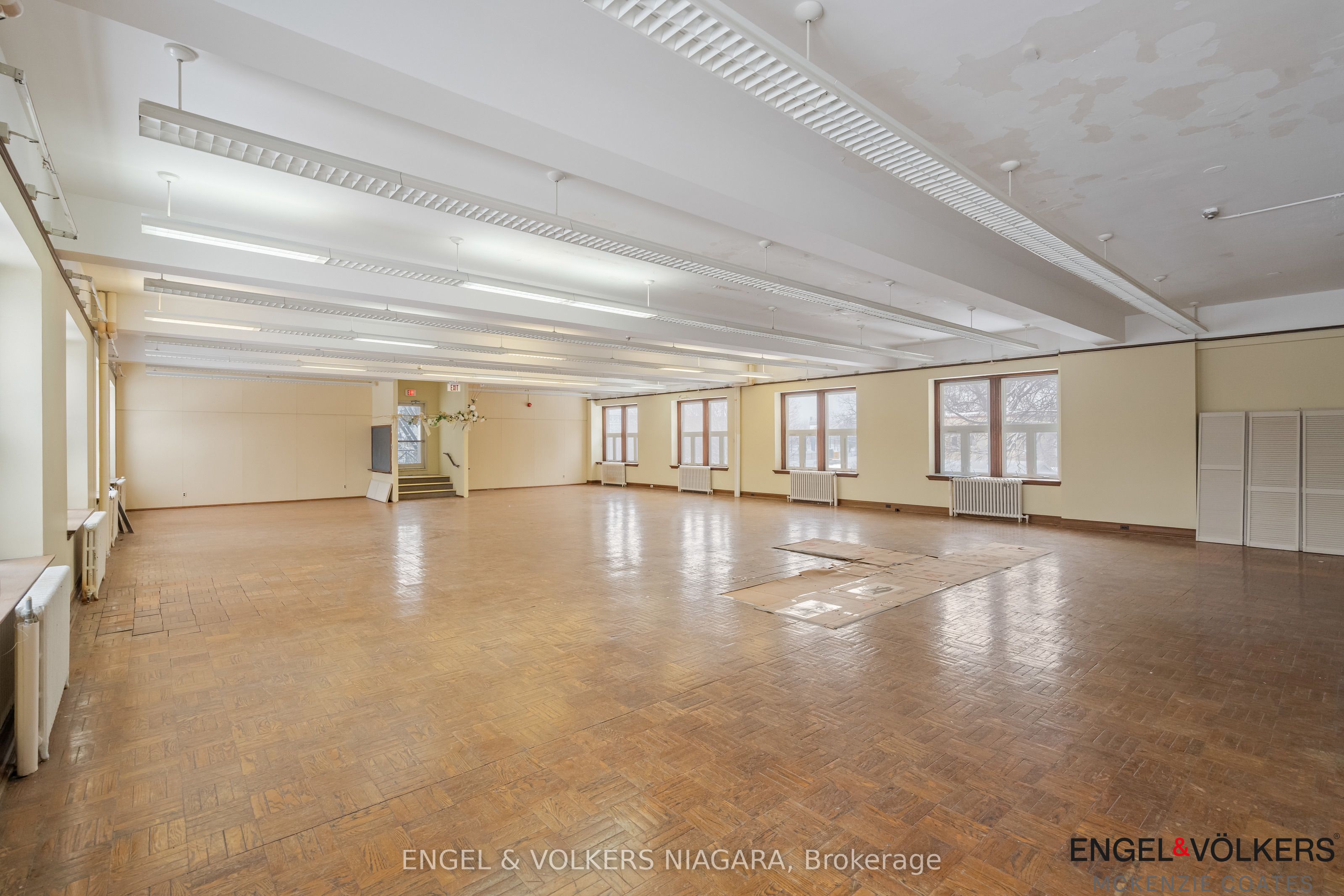 6880 Stanley Ave Property Photo 17