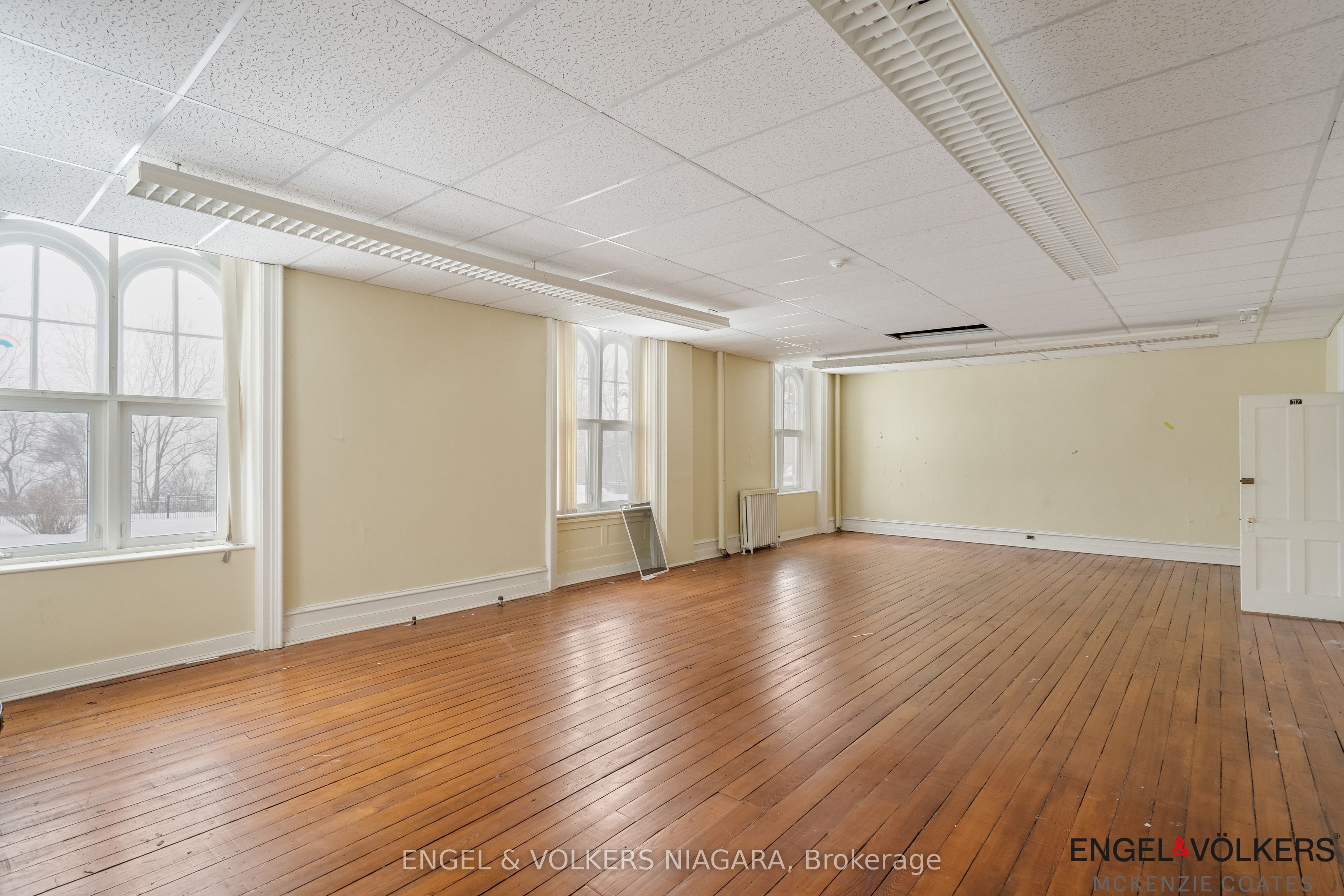 6880 Stanley Ave Property Photo 21