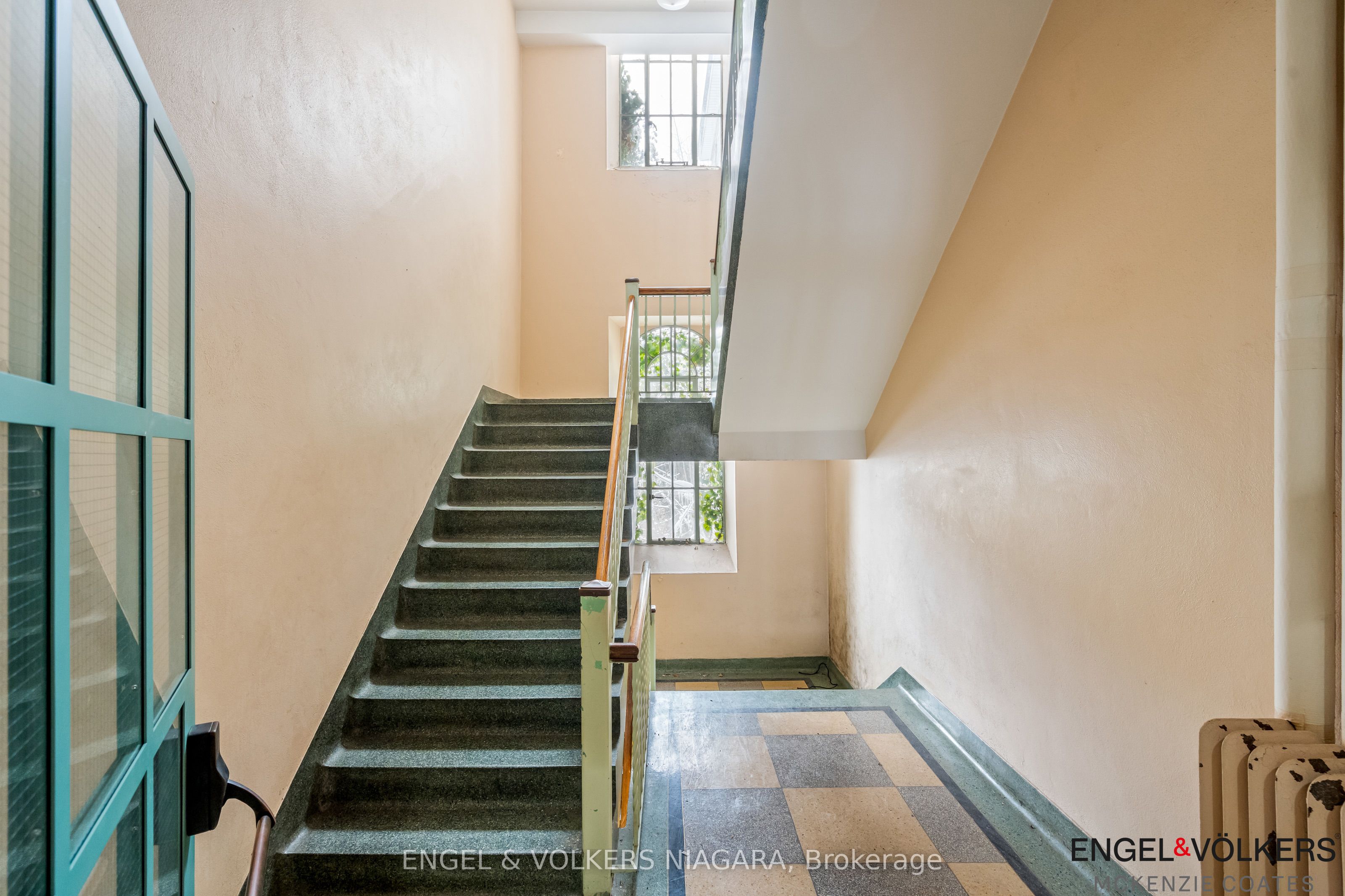 6880 Stanley Ave Property Photo 22