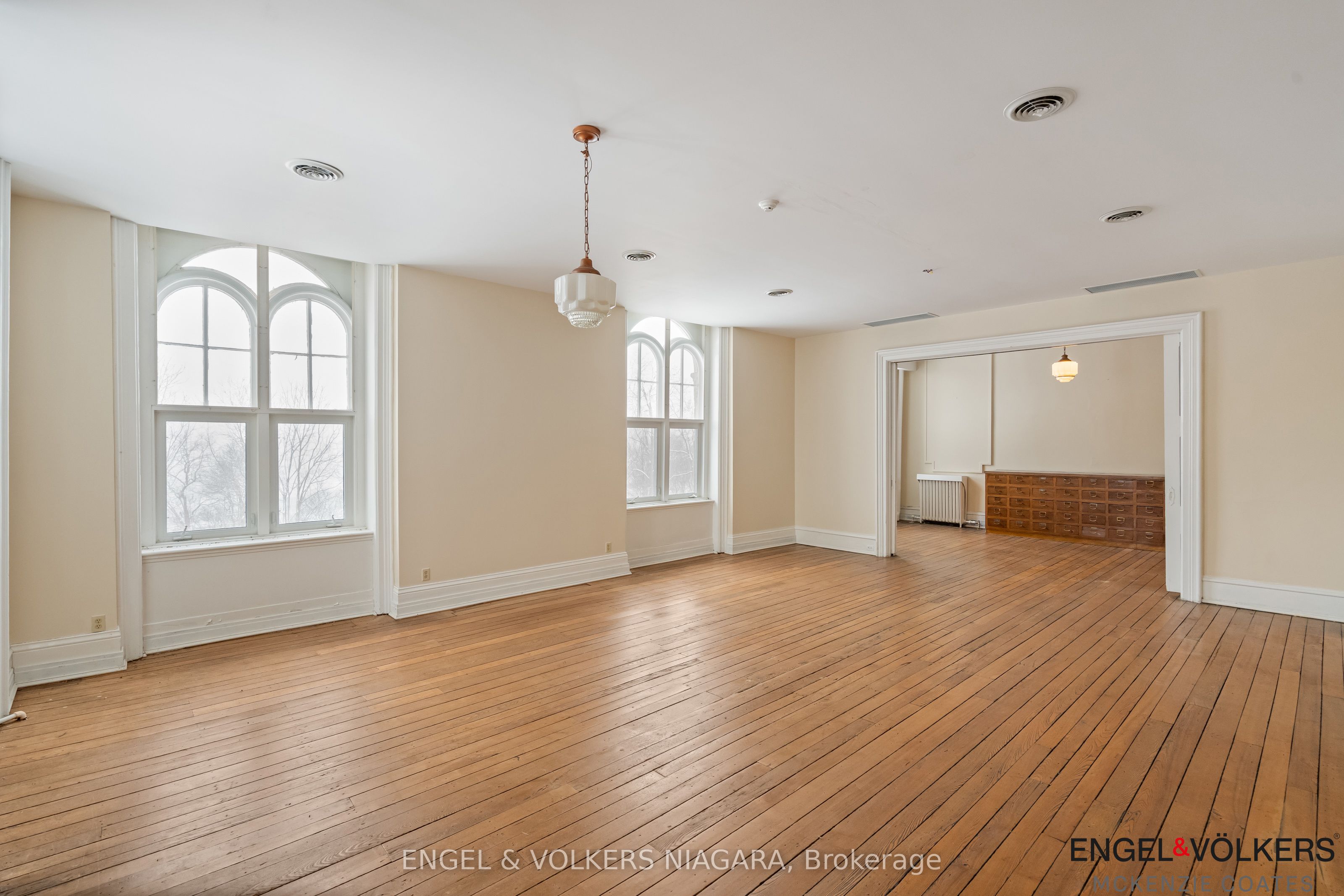 6880 Stanley Ave Property Photo 24