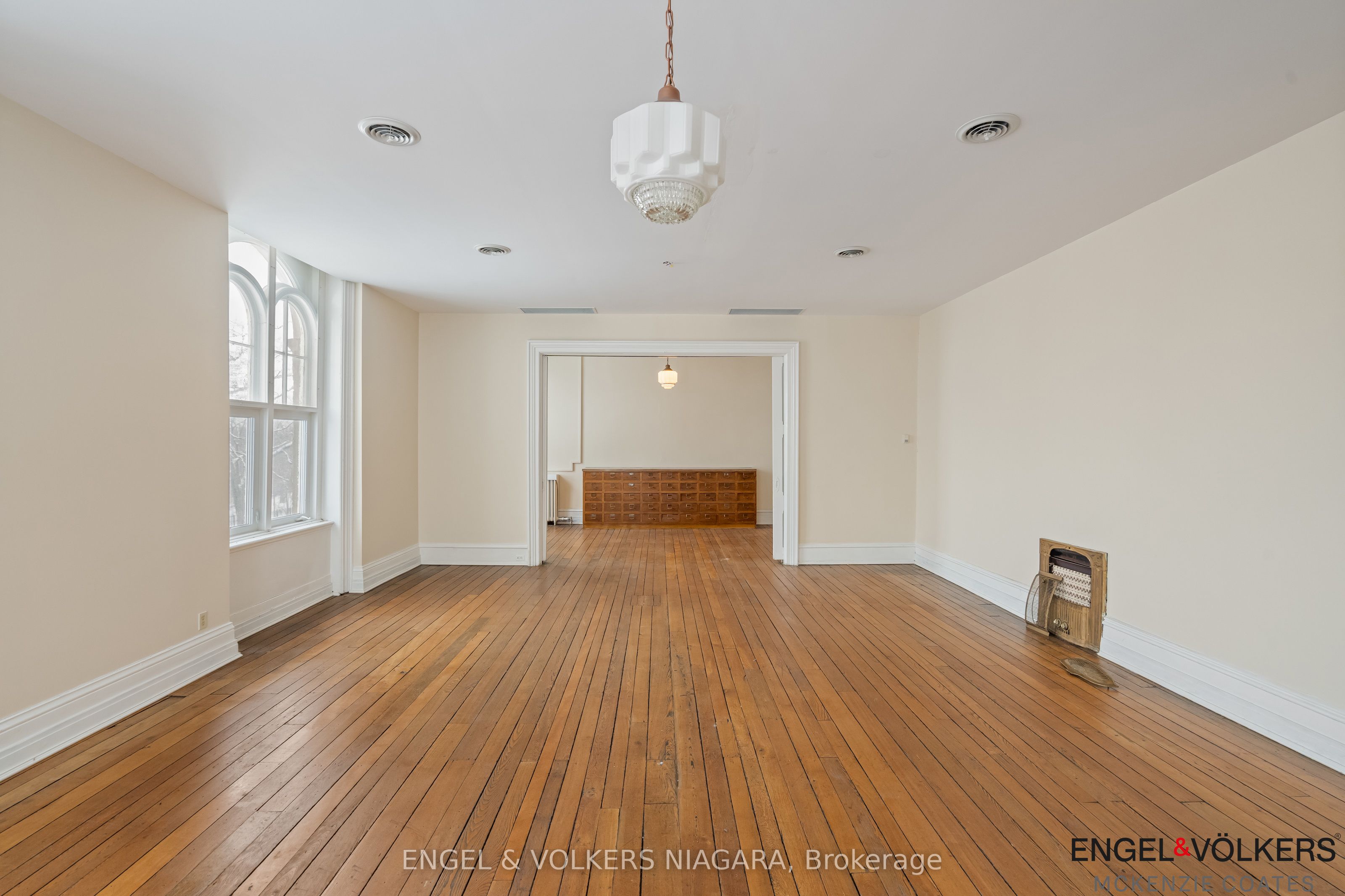 6880 Stanley Ave Property Photo 25