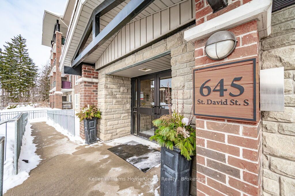#301 - 645 St David Street Property Photo 2