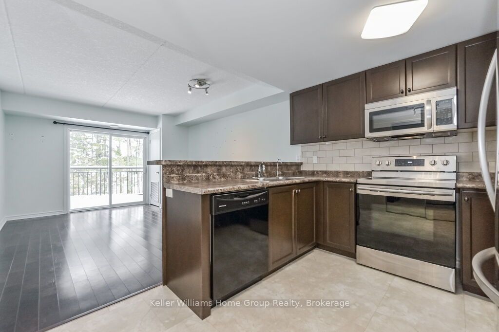 #301 - 645 St David Street Property Photo 11