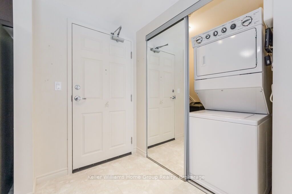 #301 - 645 St David Street Property Photo 22