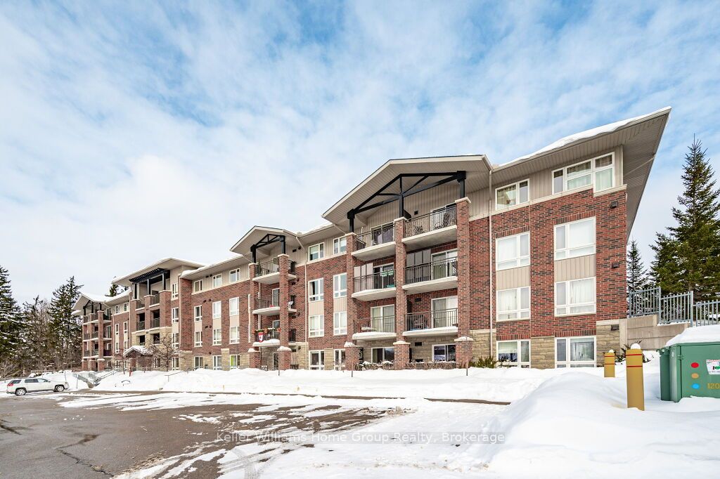#301 - 645 St David Street Property Photo 32