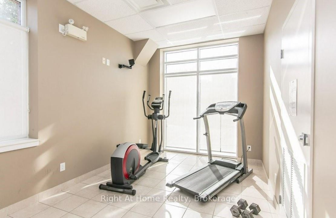 #402 - 36 Regina Street Property Photo 28