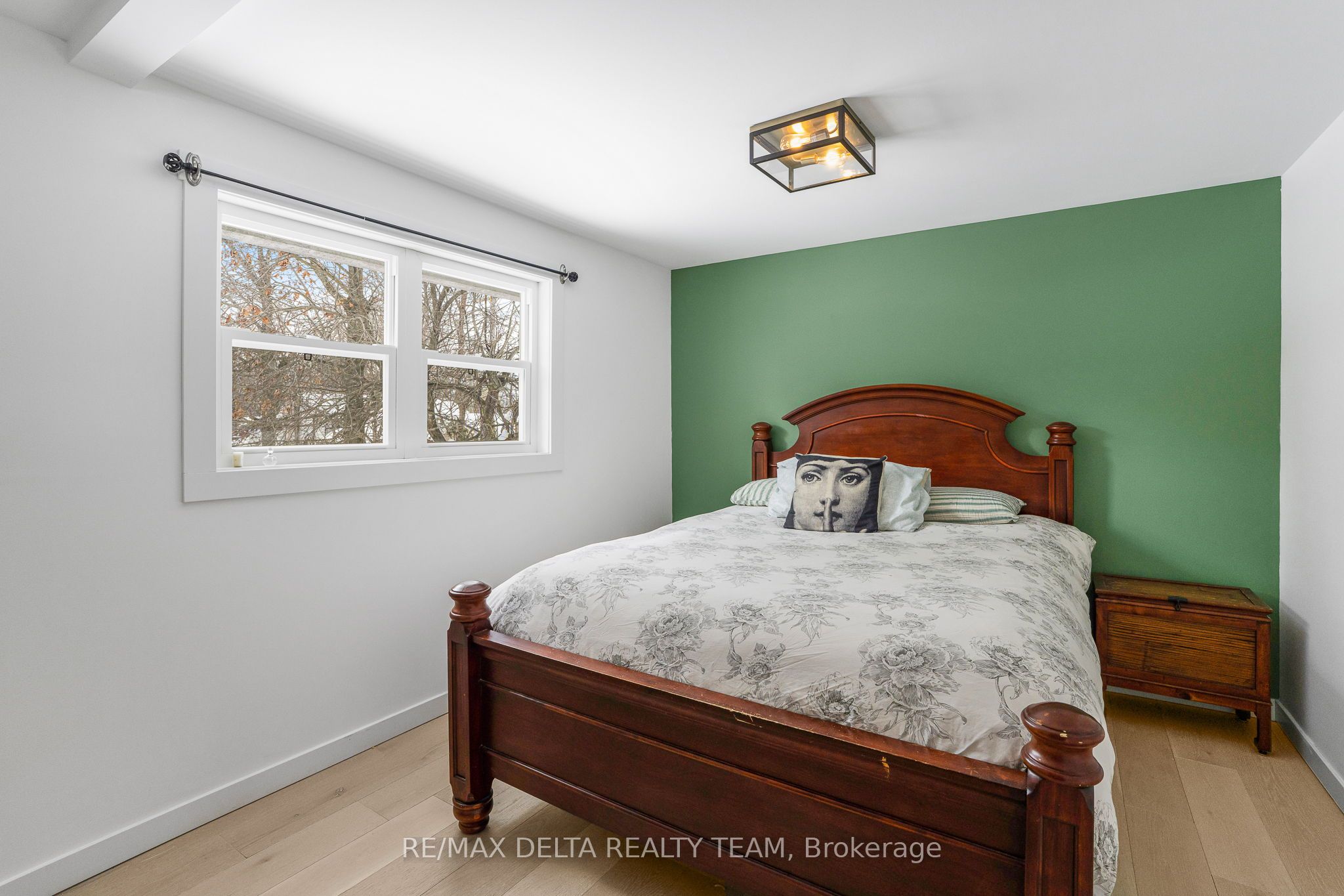 984 Hillmillar Street Property Photo 15