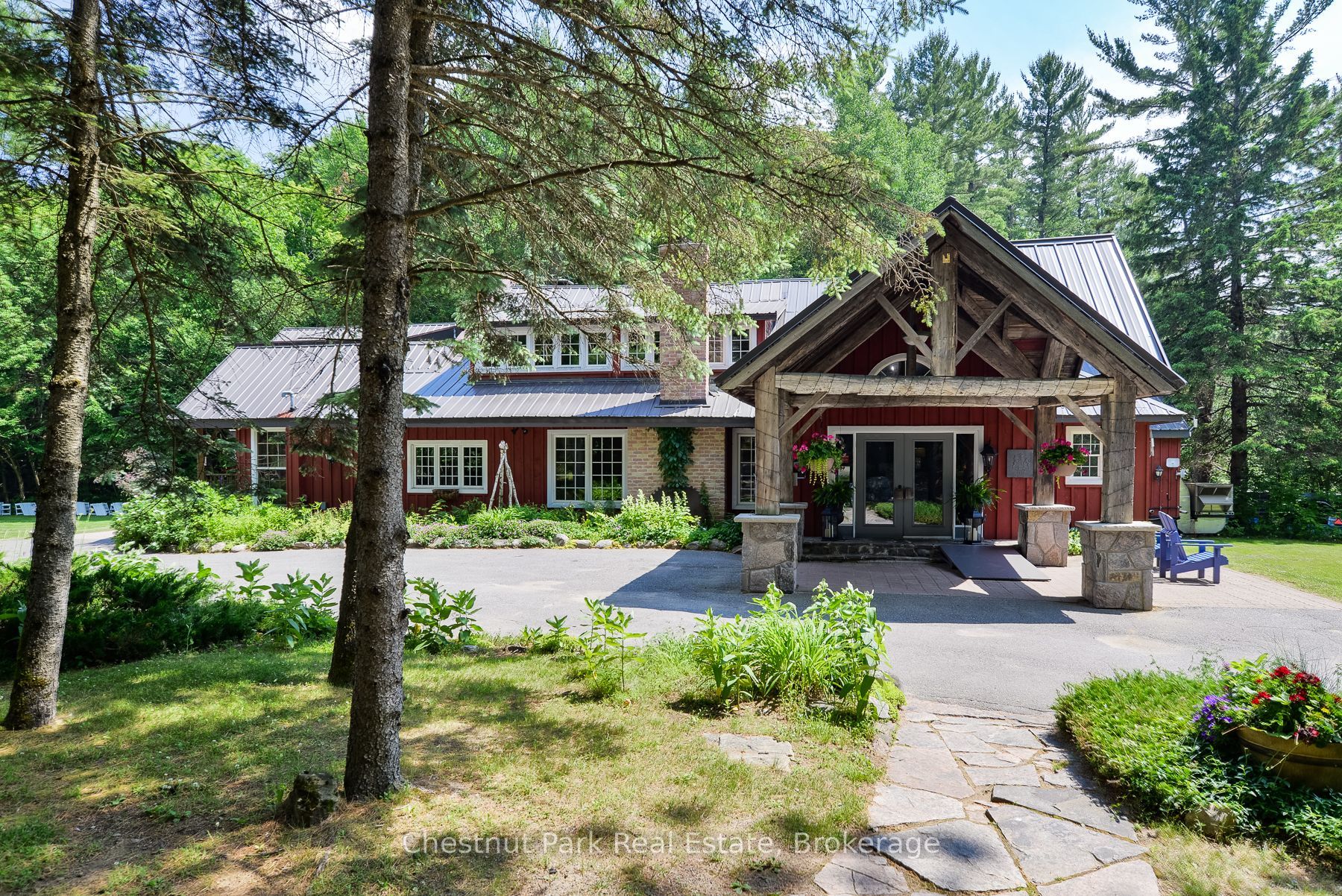 848 Clearwater Lake Road Property Photo 3
