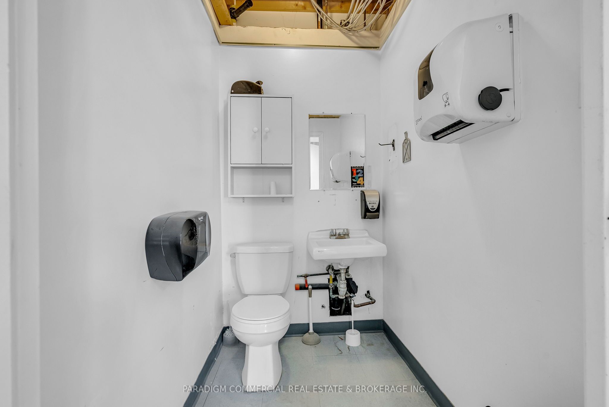 #13 Property Photo 24