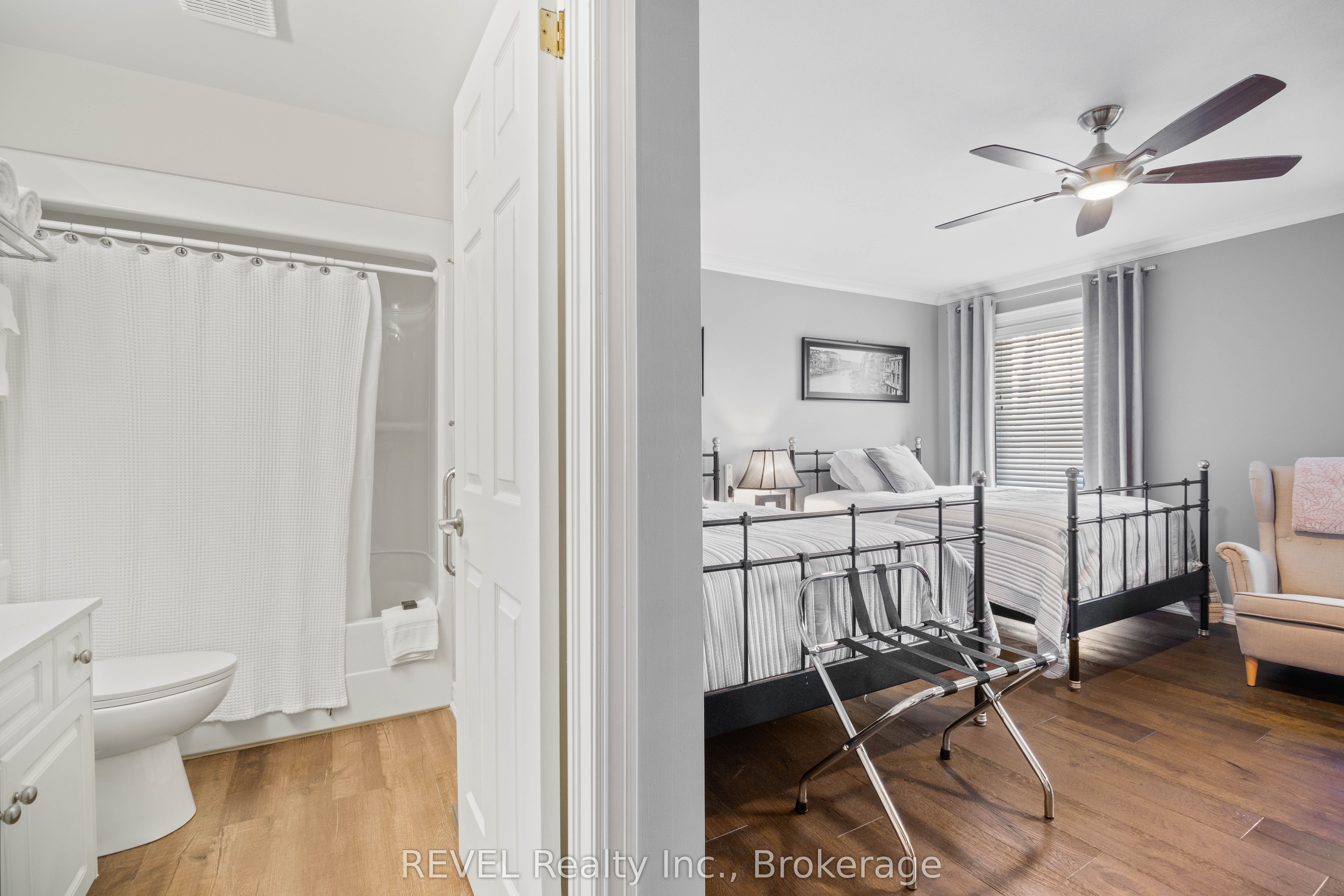 527 Mississagua Street Property Photo 16
