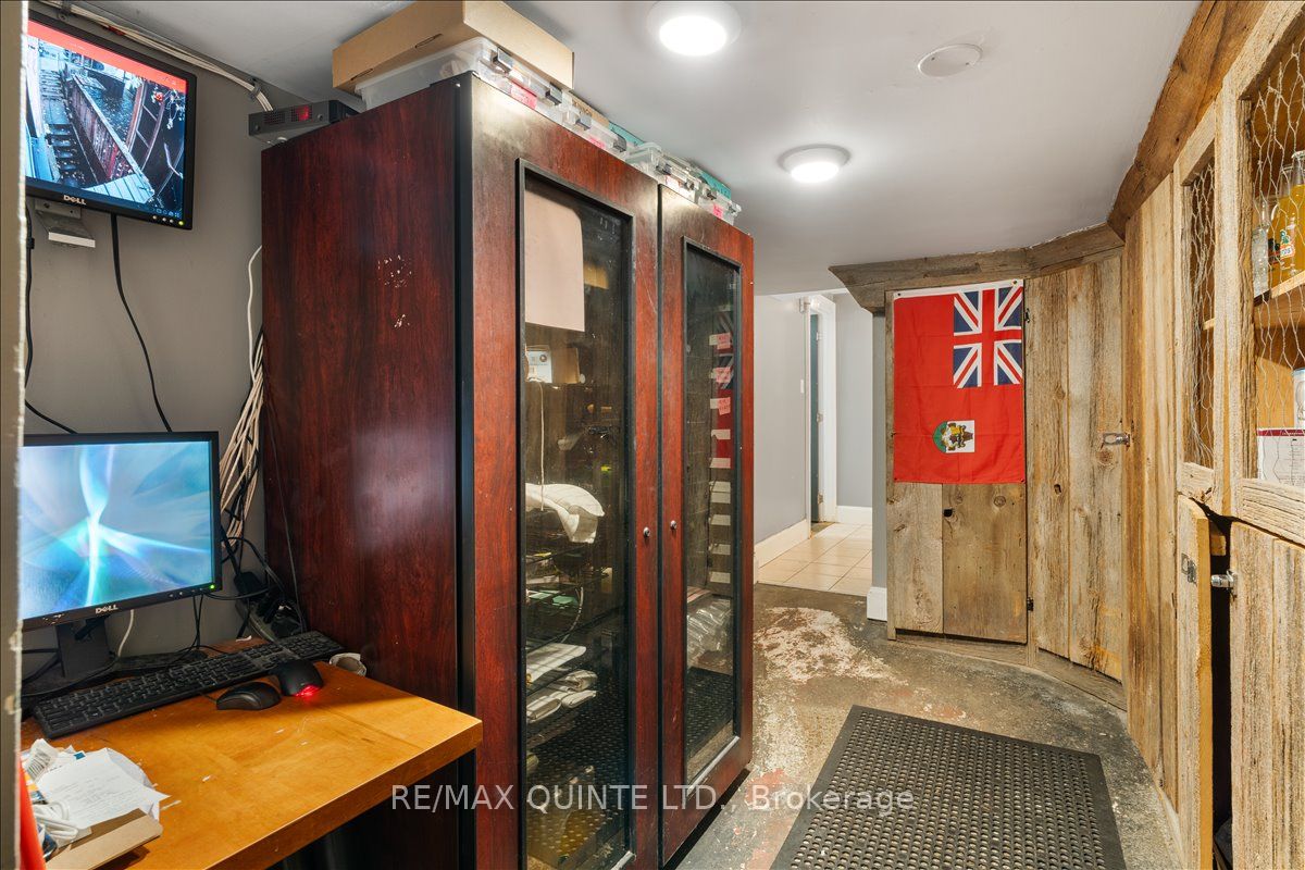 275 Main Street Property Photo 12