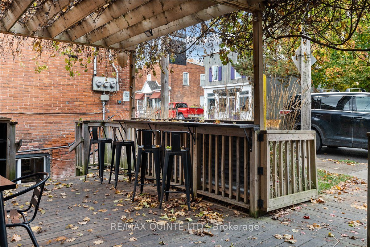 275 Main Street Property Photo 34