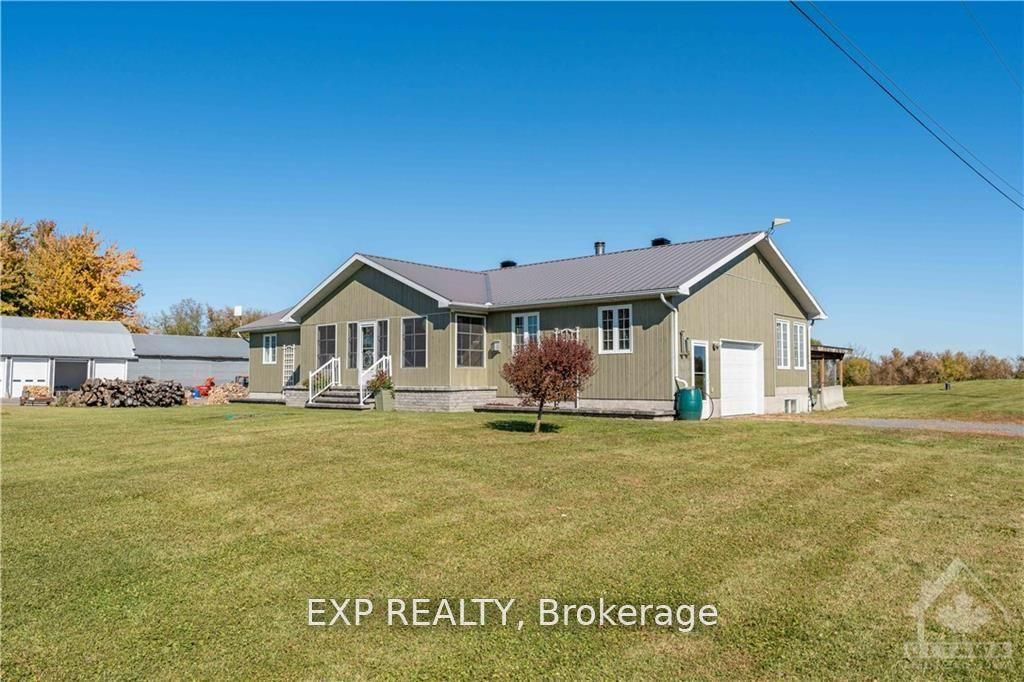 4883 2nd Line Road Property Photo