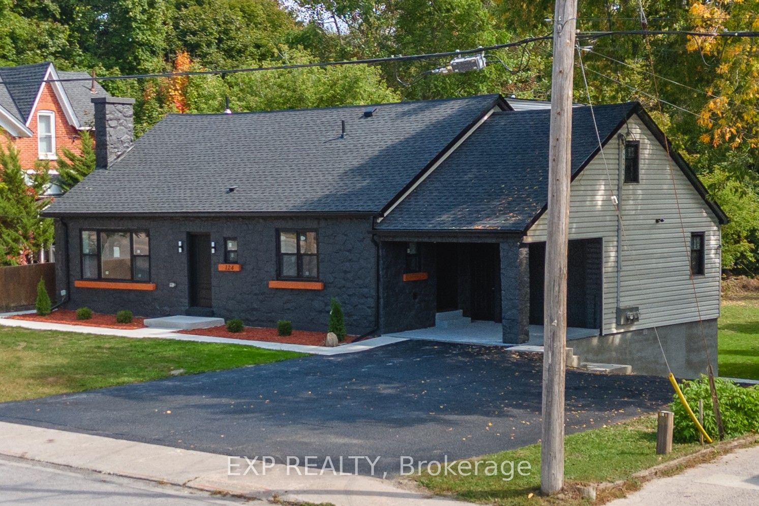 124 Colborne Street Property Photo