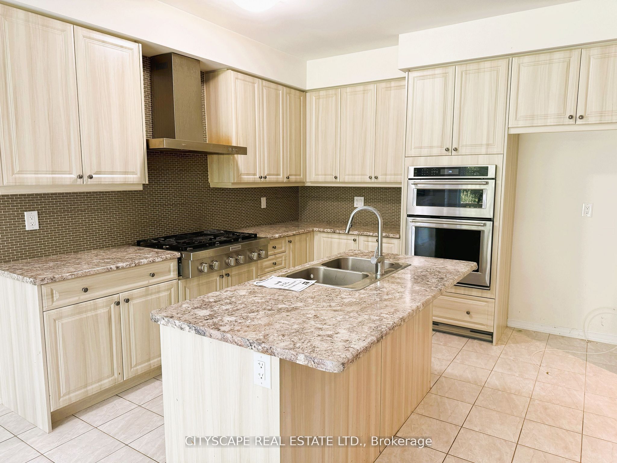 8659 Chickory Trail Property Photo 12