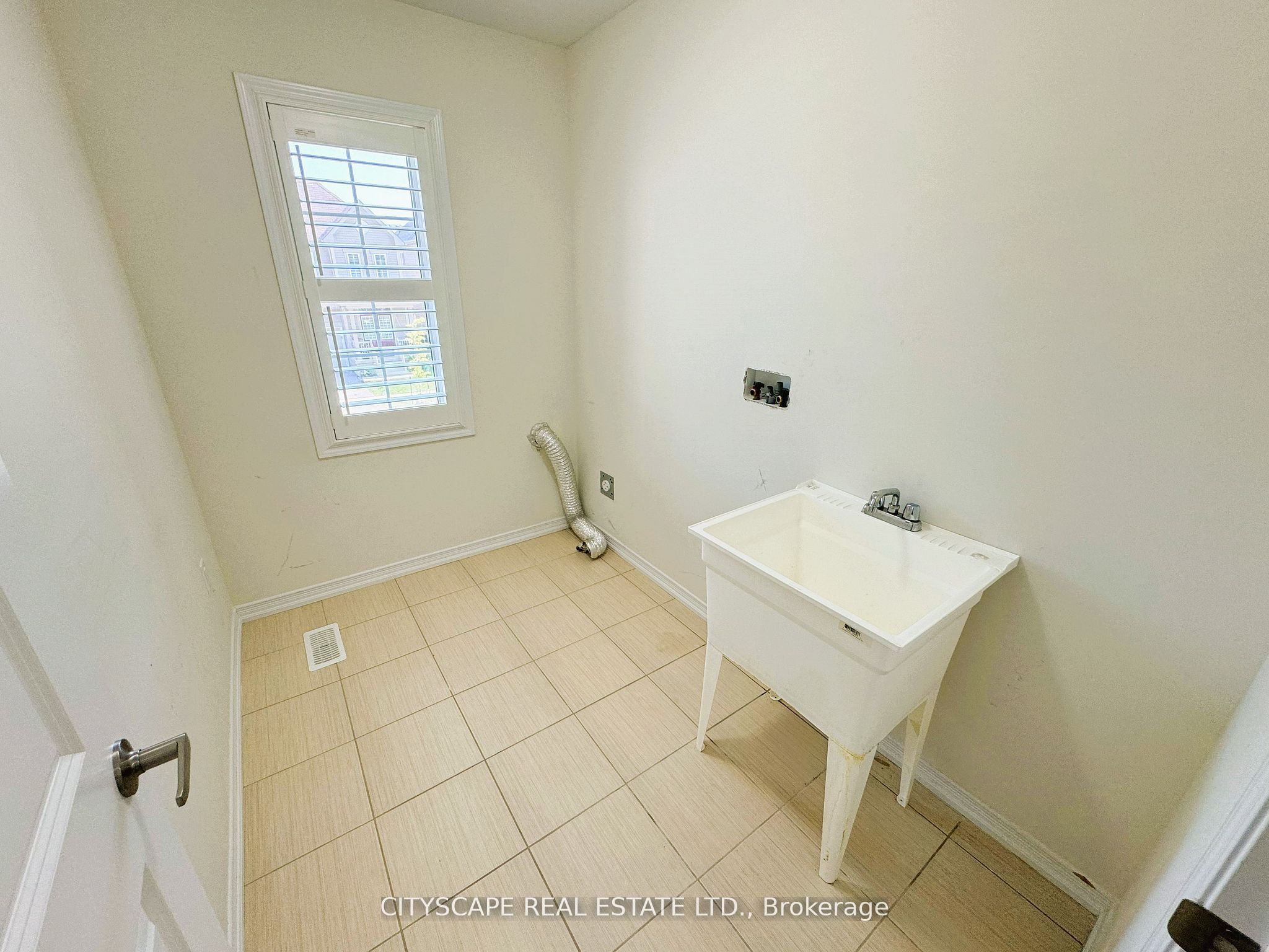 8659 Chickory Trail Property Photo 36