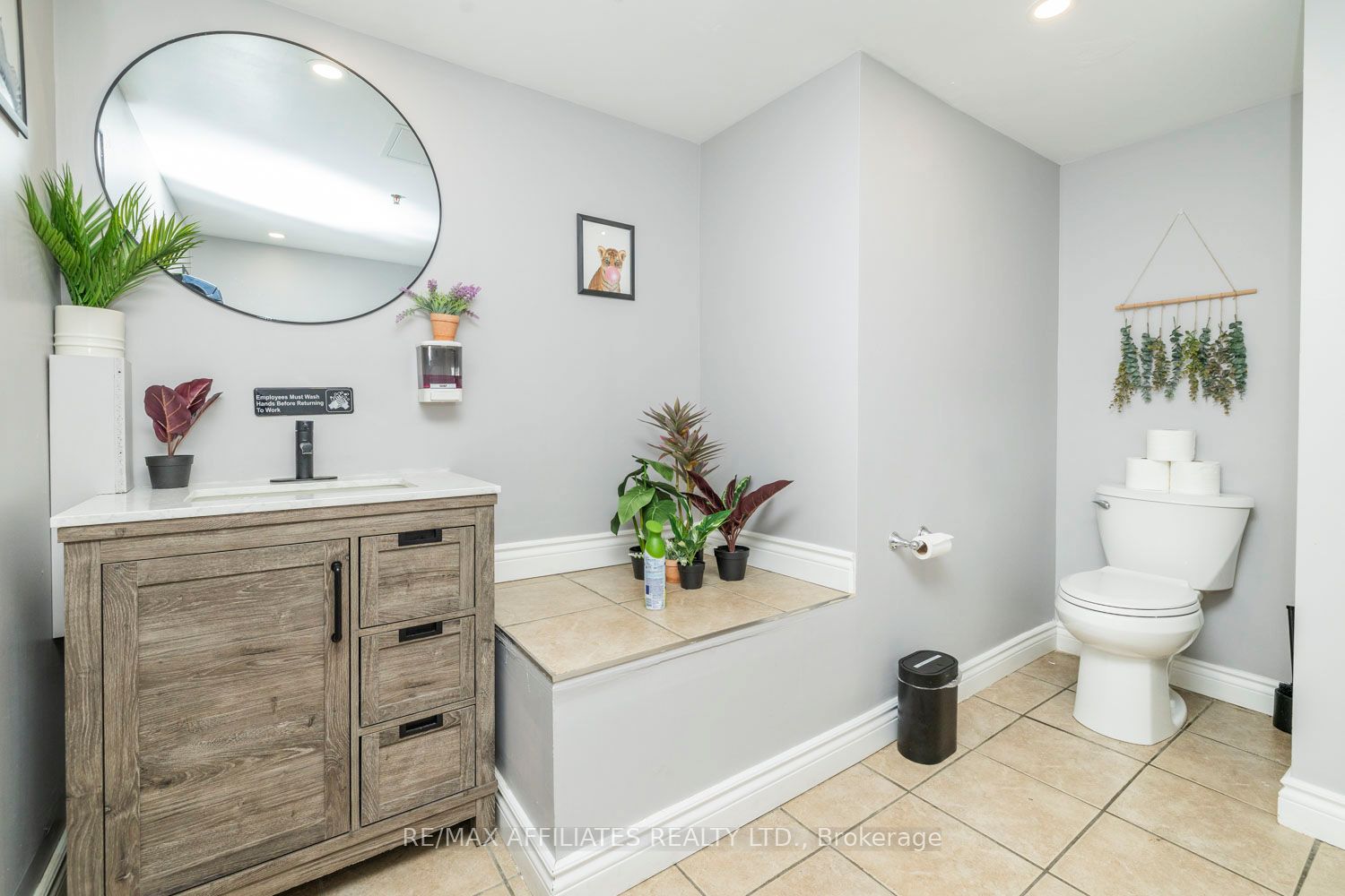 230 Bridge Street Property Photo 29