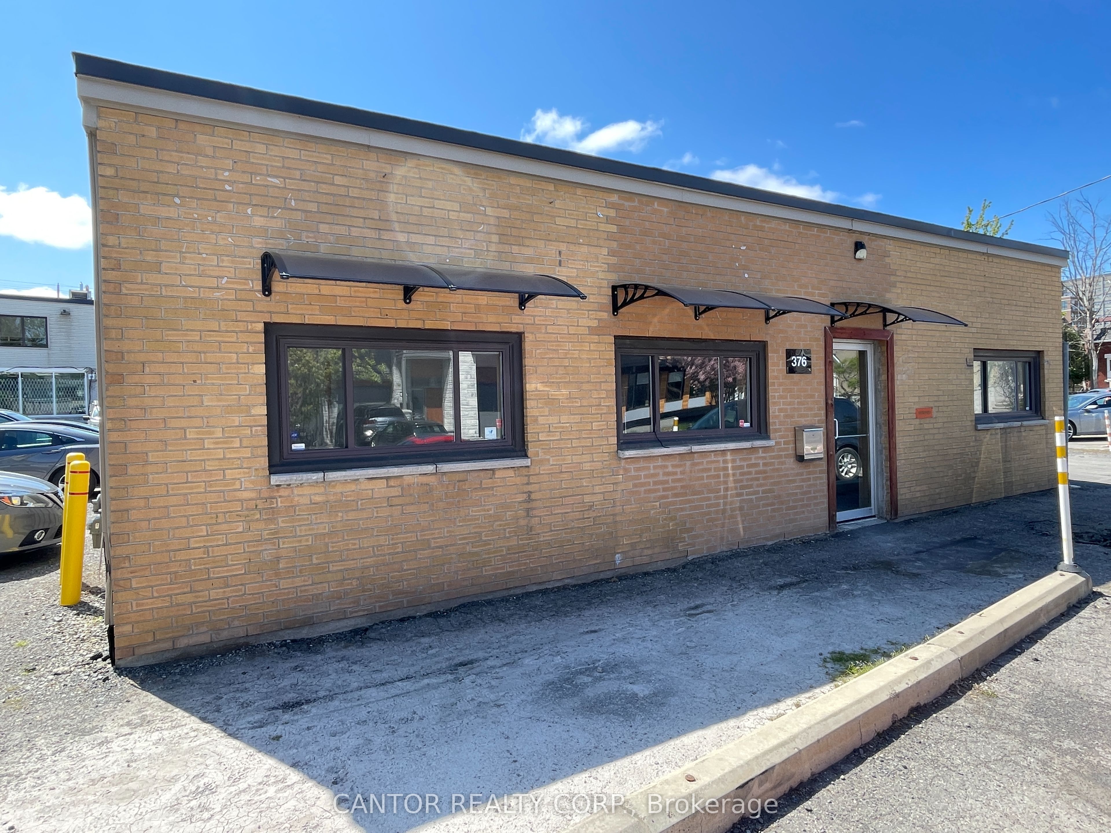 376 Madison Ave Property Photo
