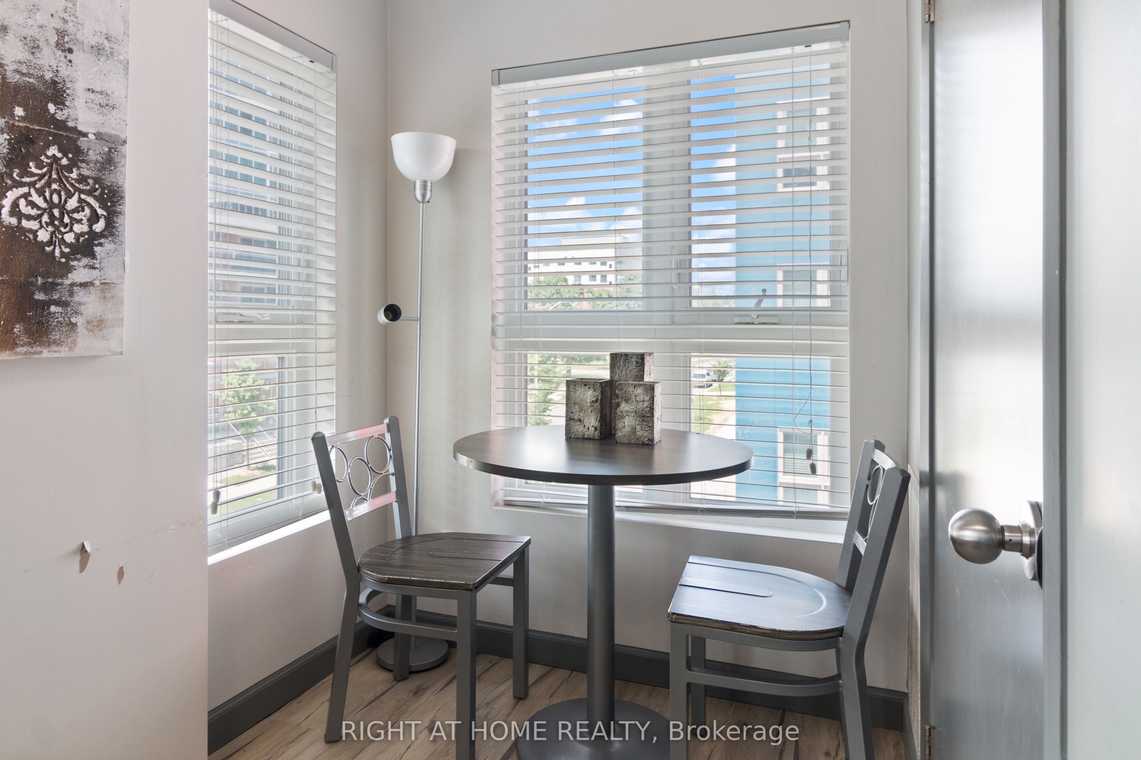 258 C Sunview St Property Photo 4