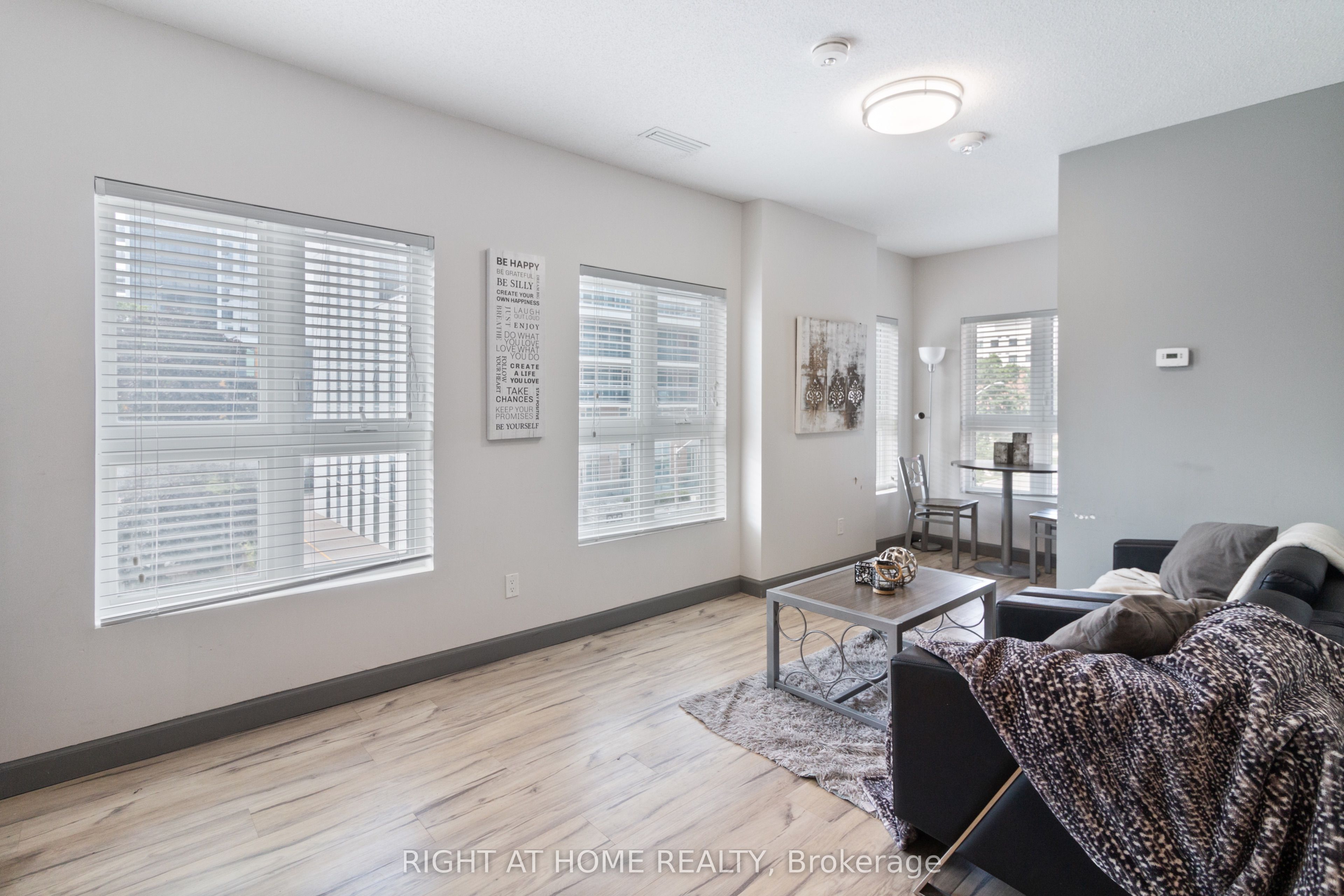 258 C Sunview St Property Photo 6