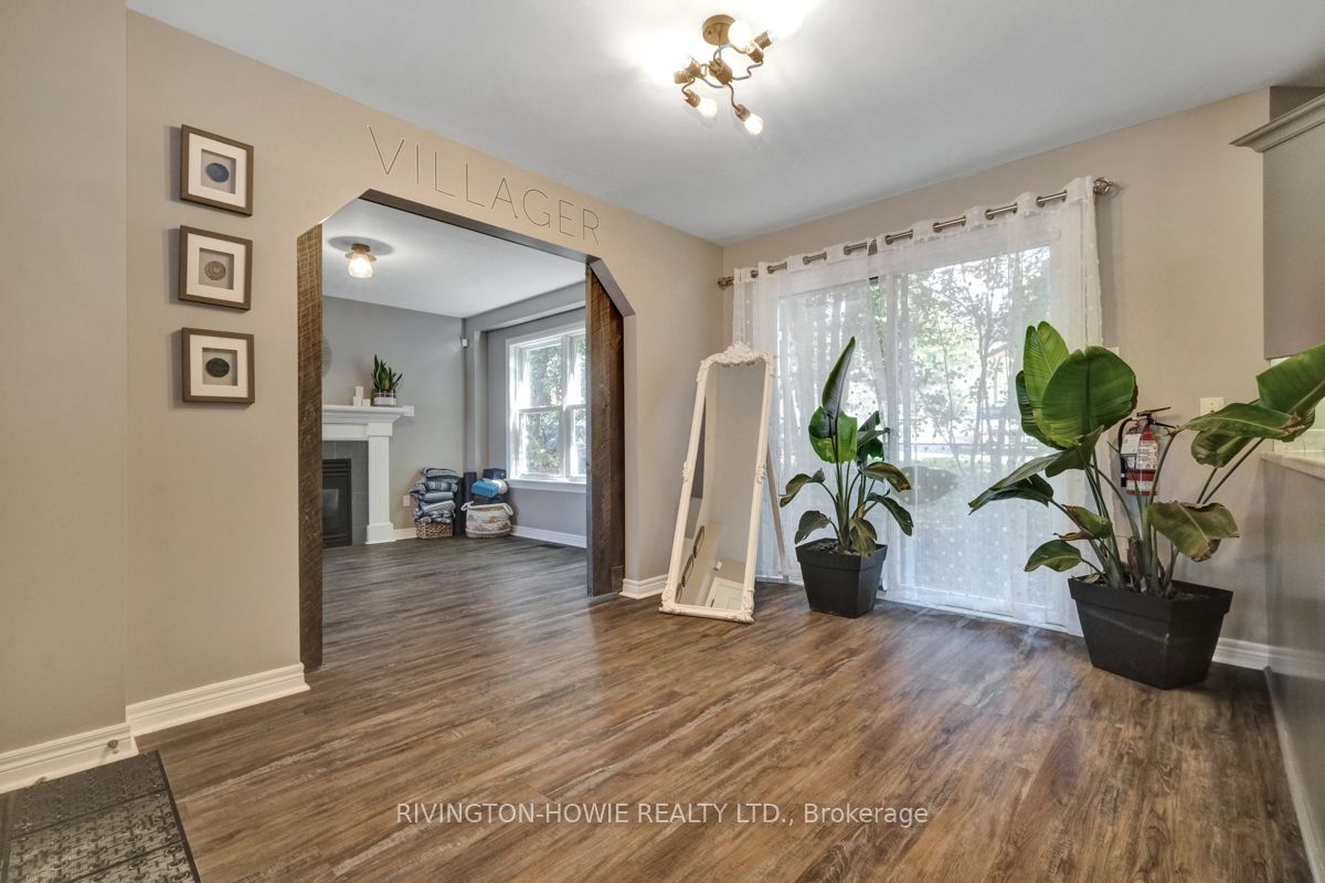 #2 - 3722 Carp Road Property Photo 14