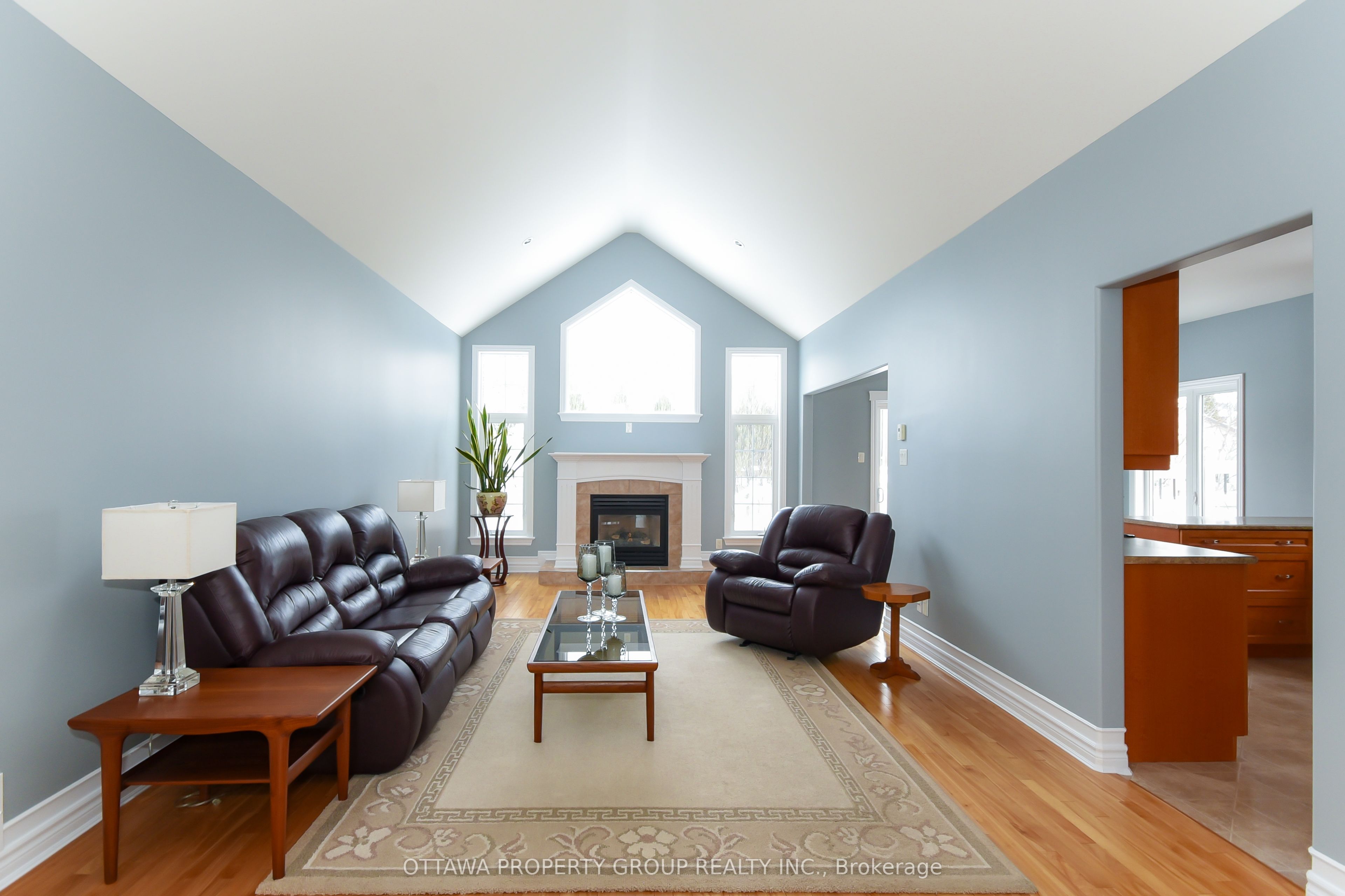 36 De La Rive Drive Property Photo 6