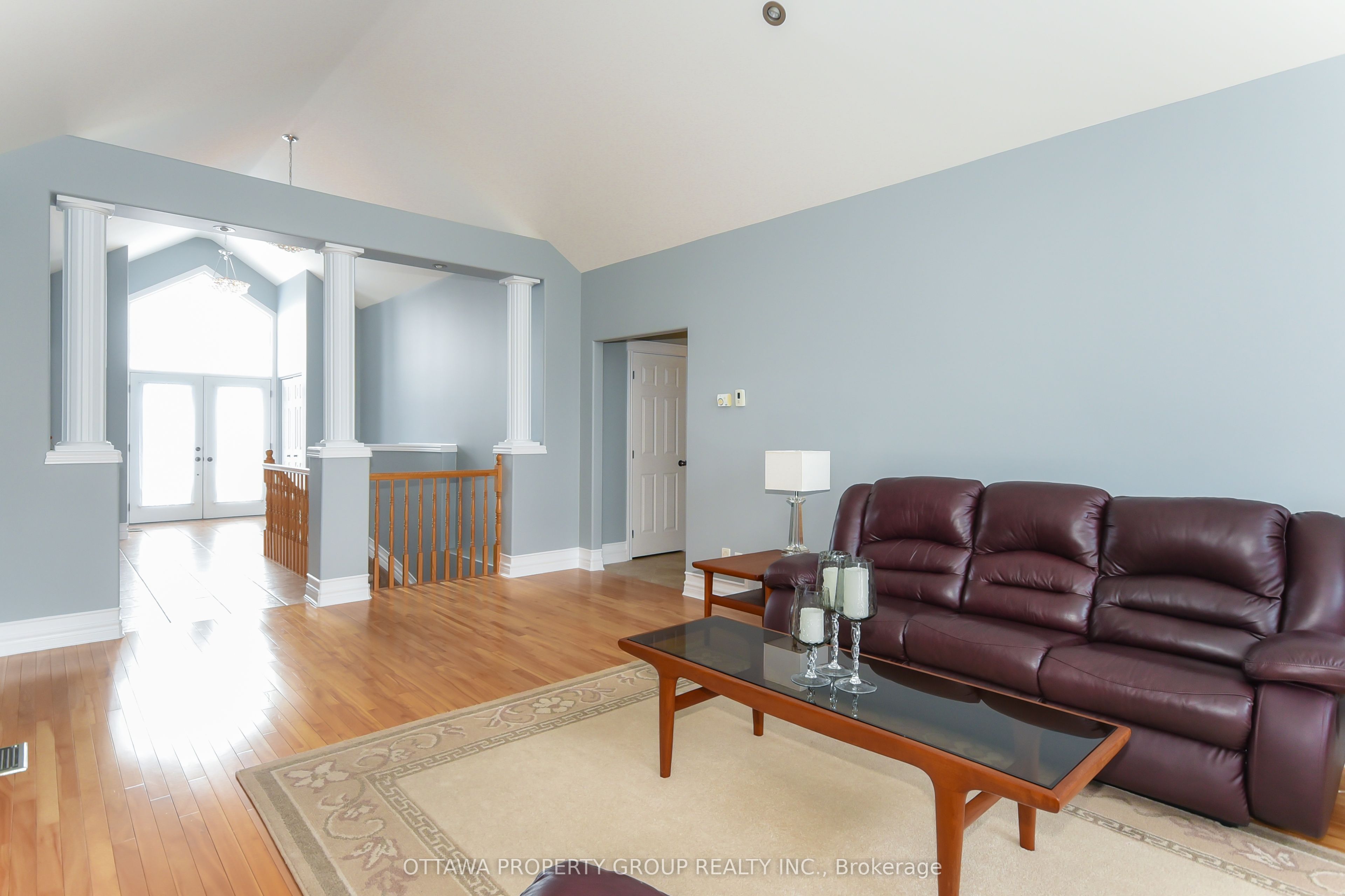 36 De La Rive Drive Property Photo 8