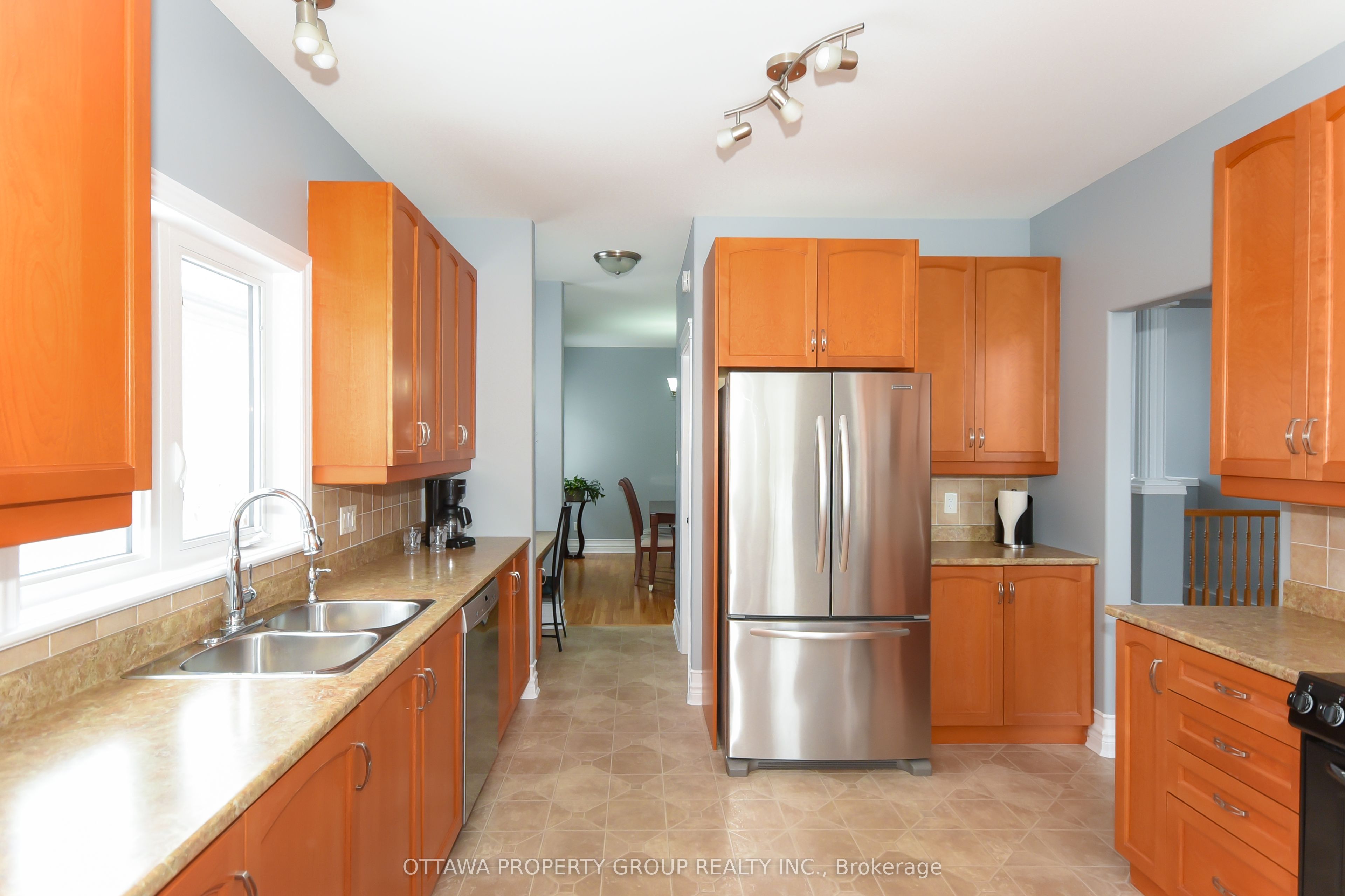 36 De La Rive Drive Property Photo 12