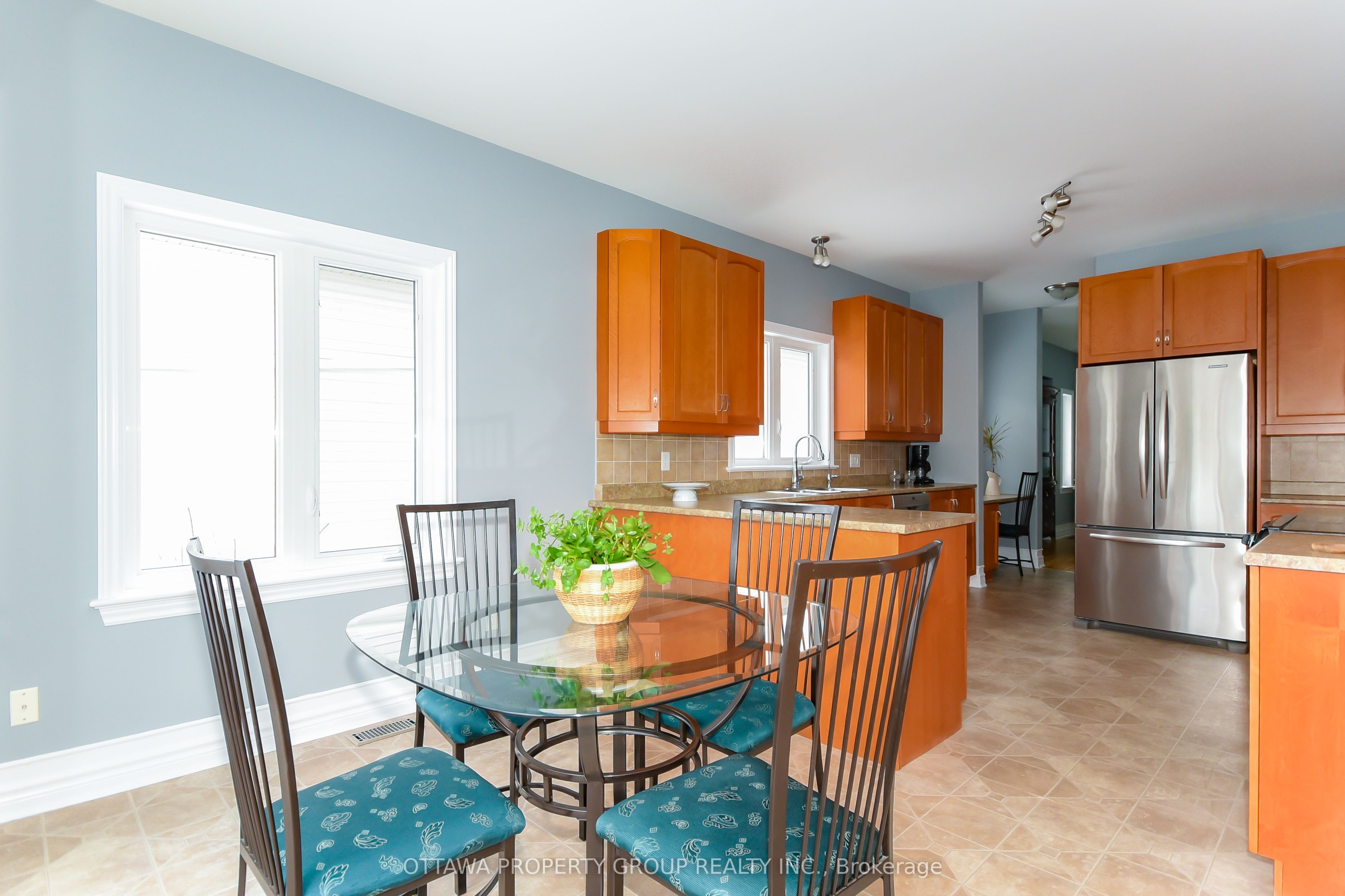 36 De La Rive Drive Property Photo 15