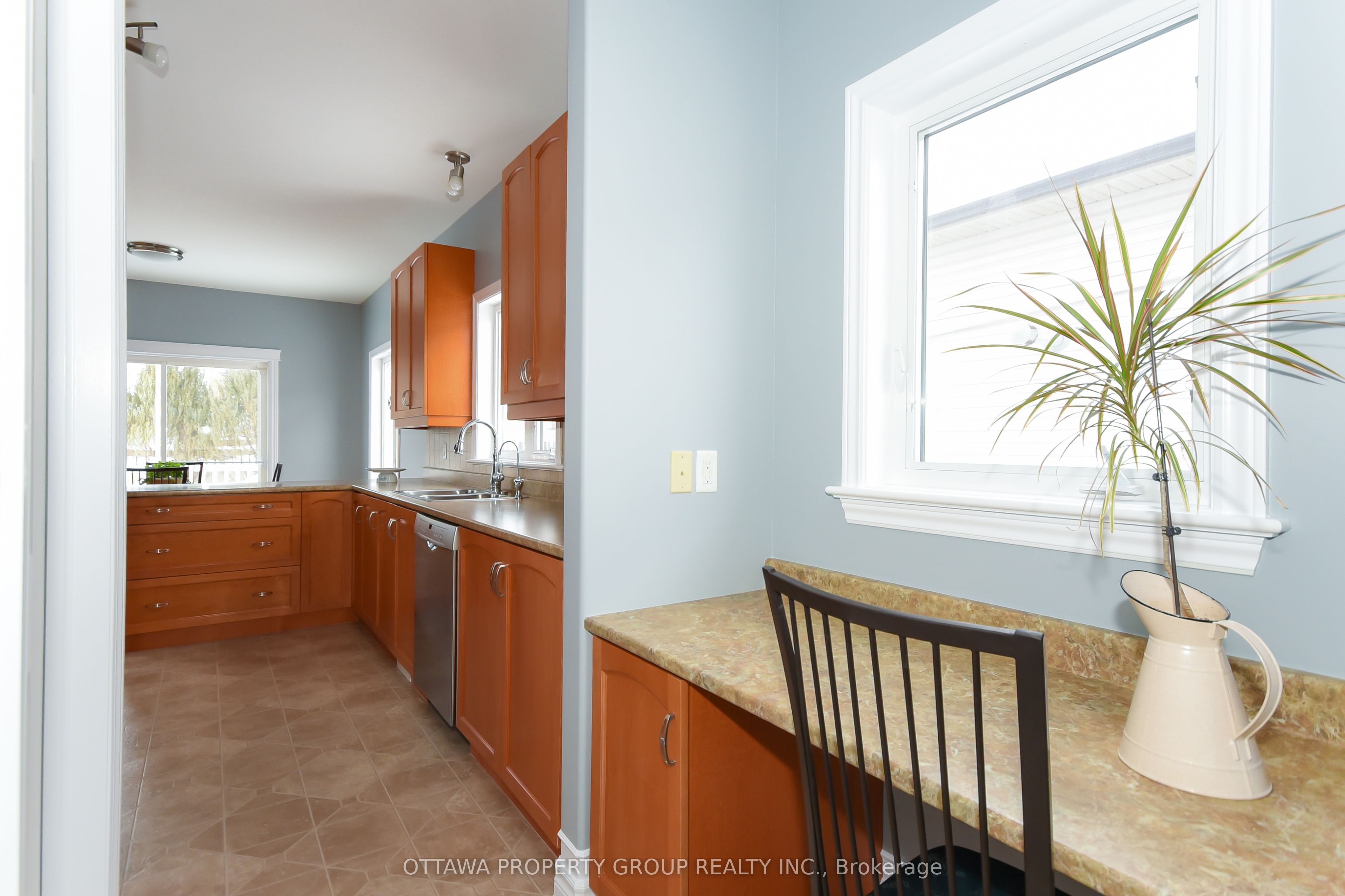 36 De La Rive Drive Property Photo 18