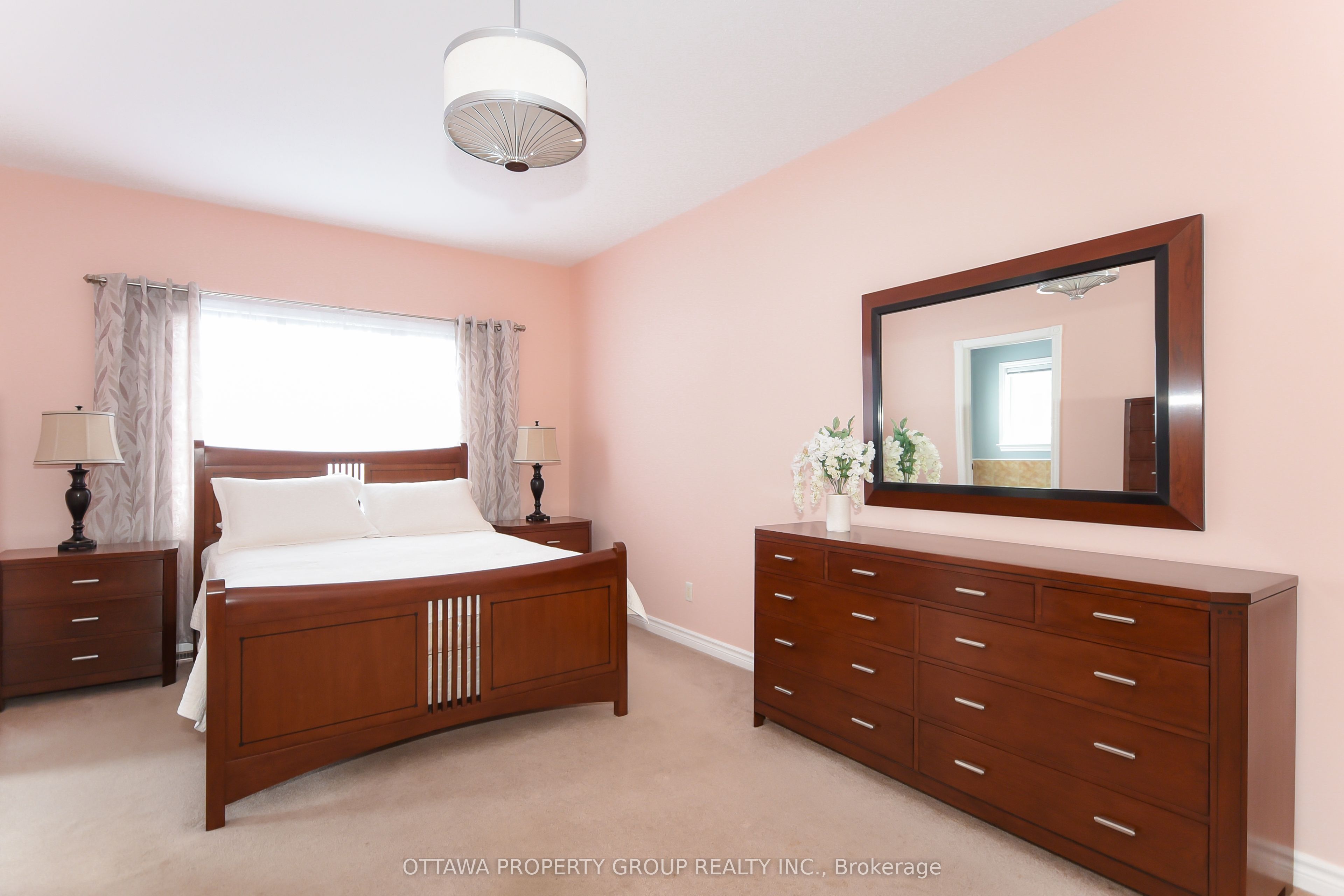 36 De La Rive Drive Property Photo 22
