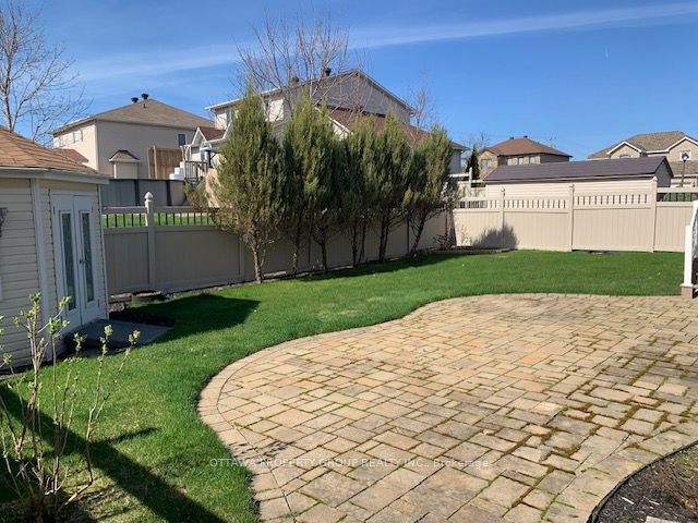 36 De La Rive Drive Property Photo 36