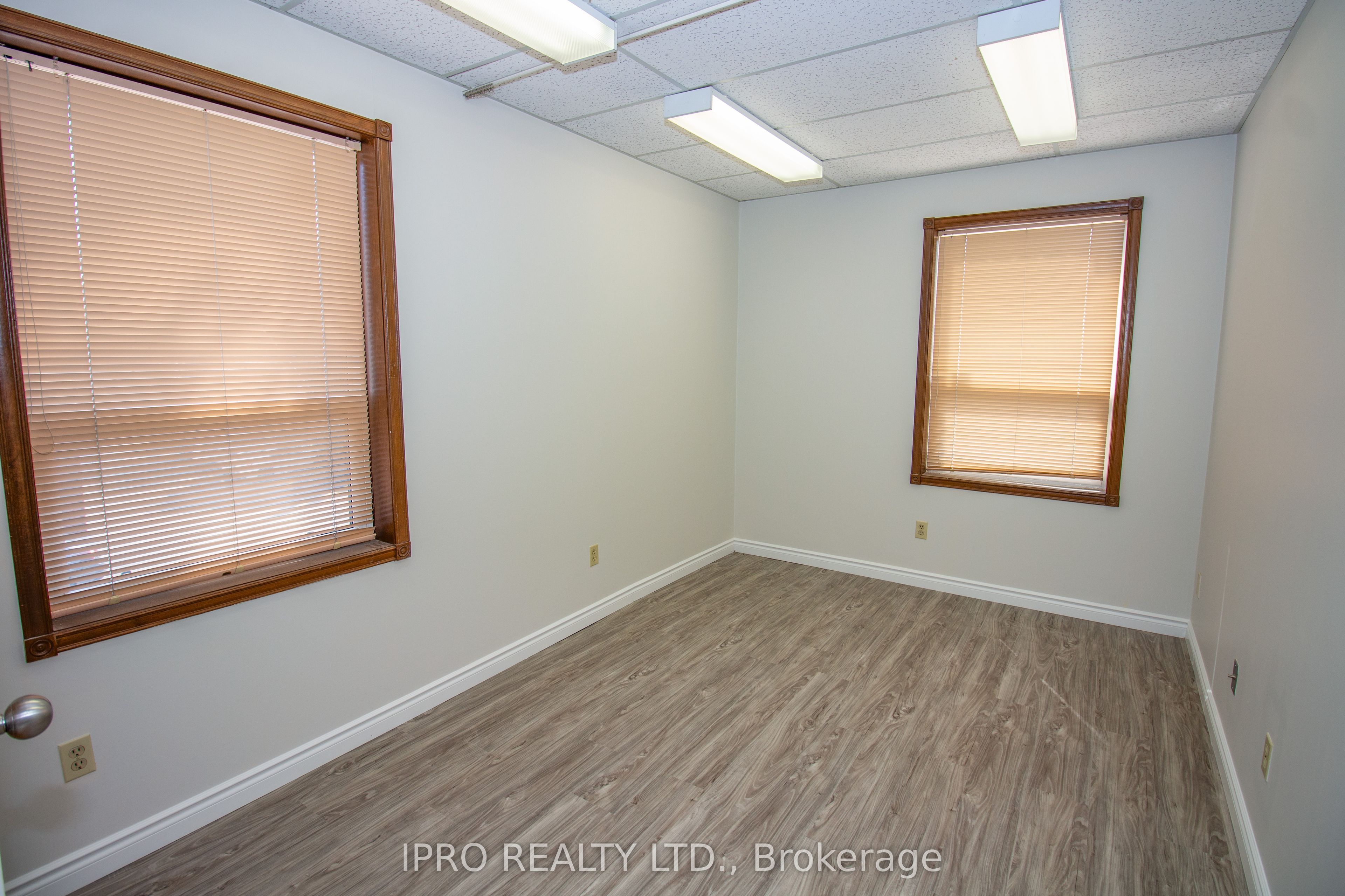 #200 - 662 Concession Street Property Photo 10