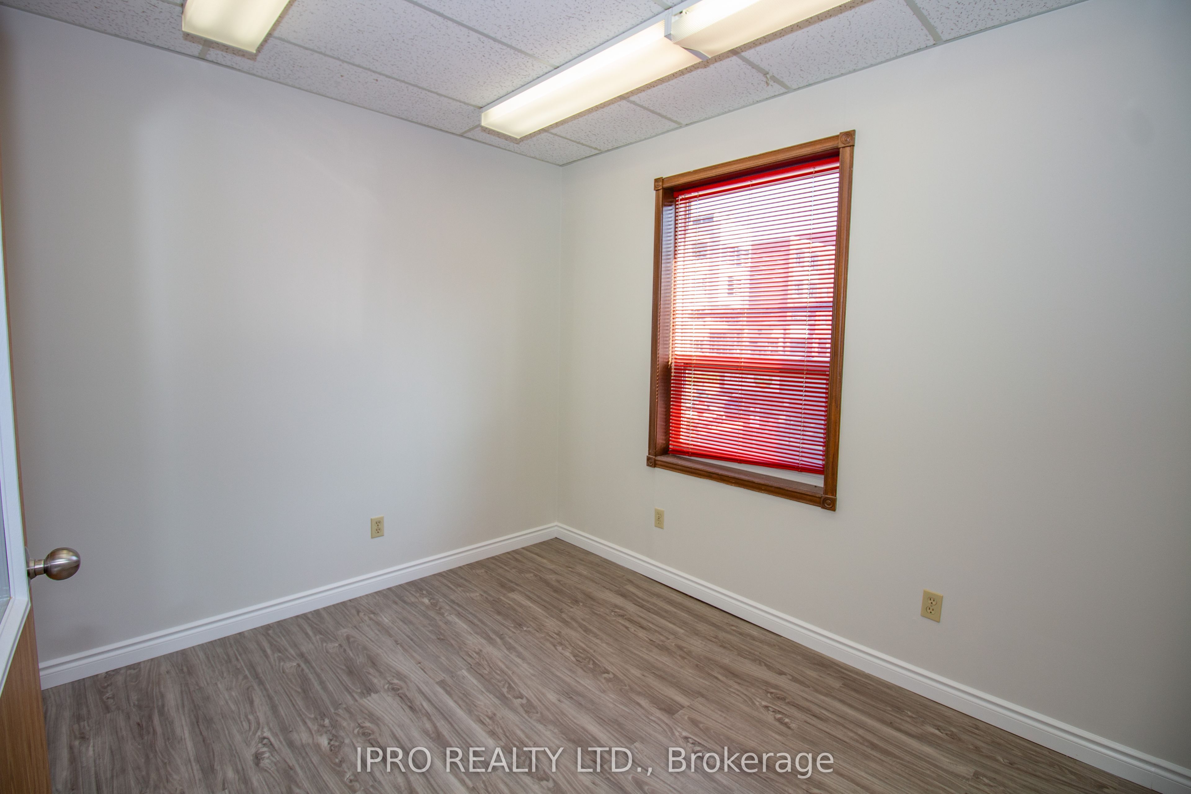 #200 - 662 Concession Street Property Photo 11