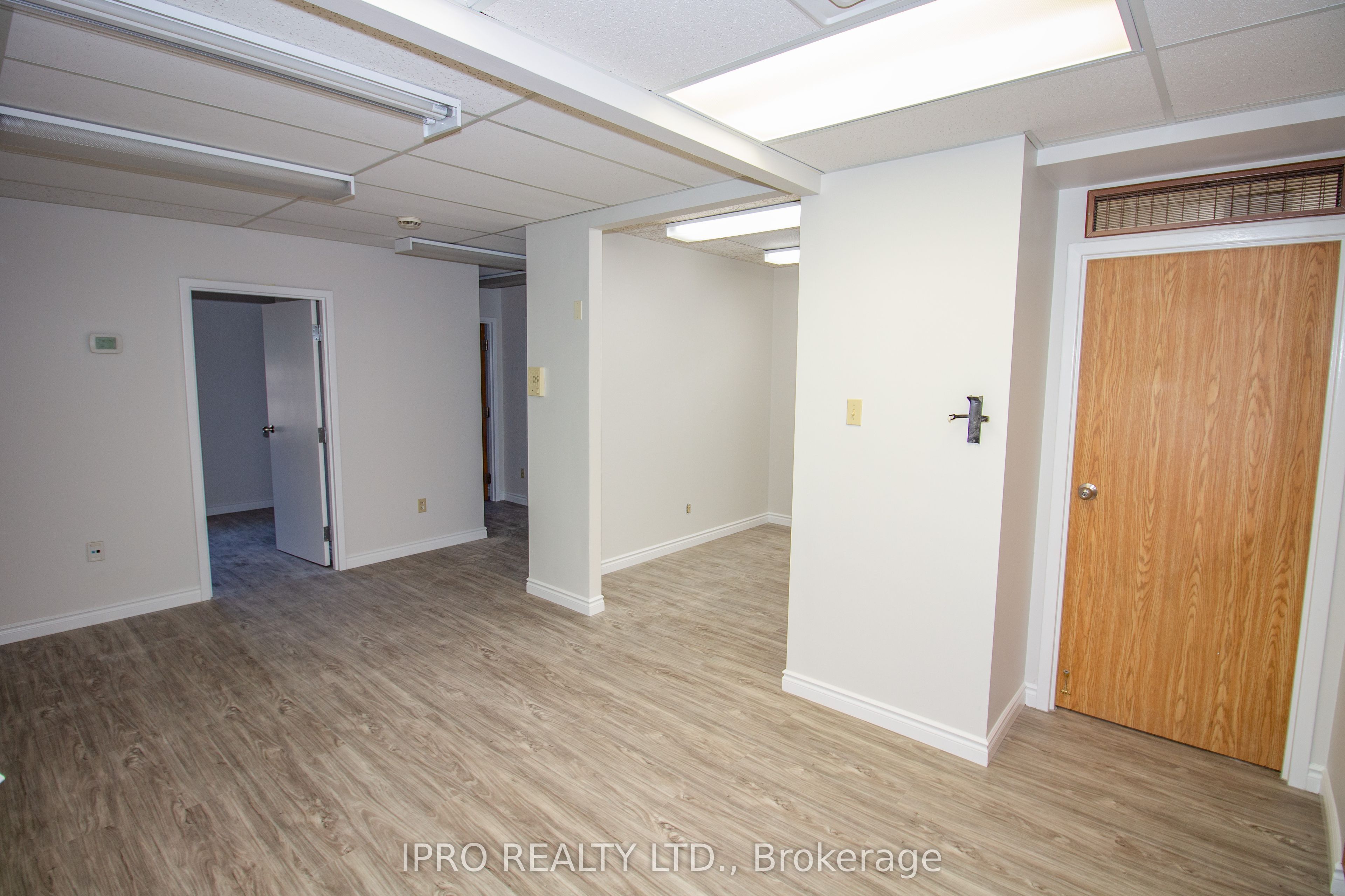 #200 - 662 Concession Street Property Photo 18