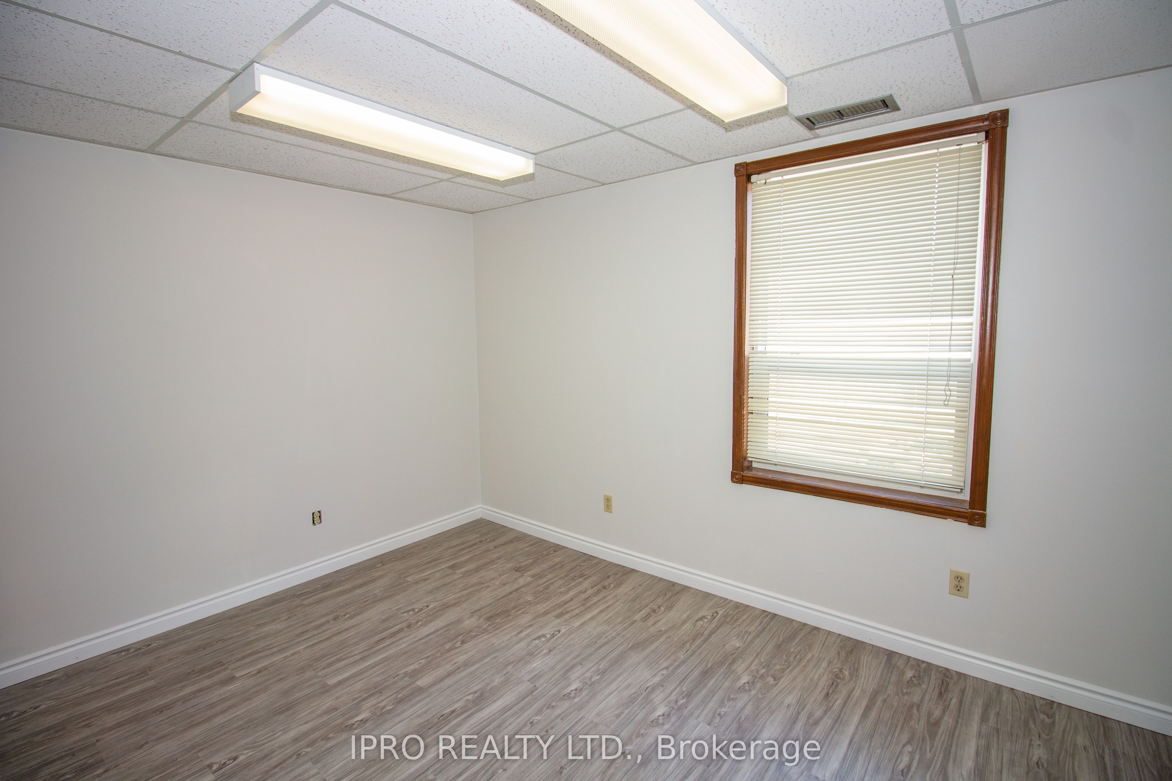 #200 - 662 Concession Street Property Photo 20