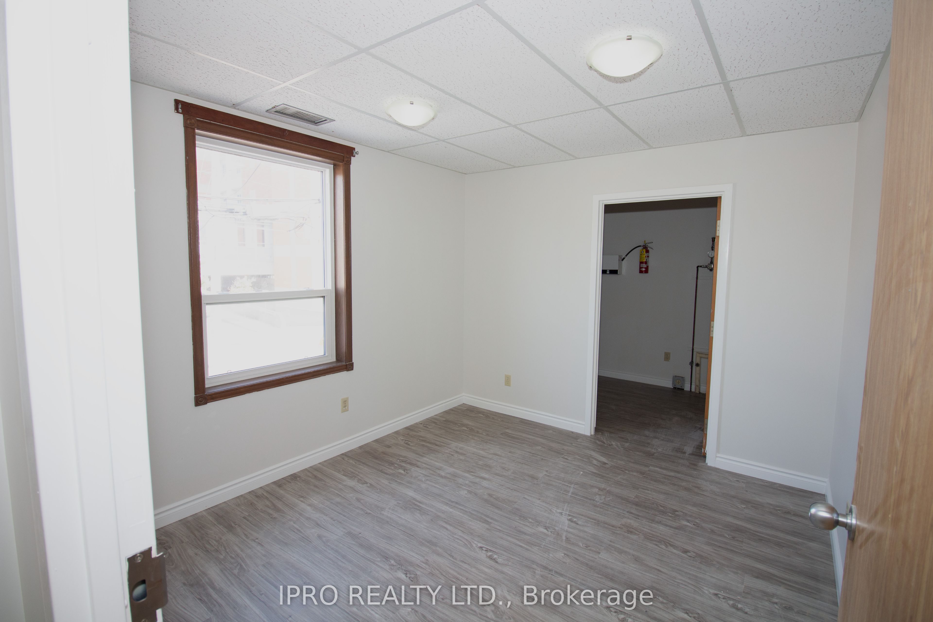 #200 - 662 Concession Street Property Photo 21