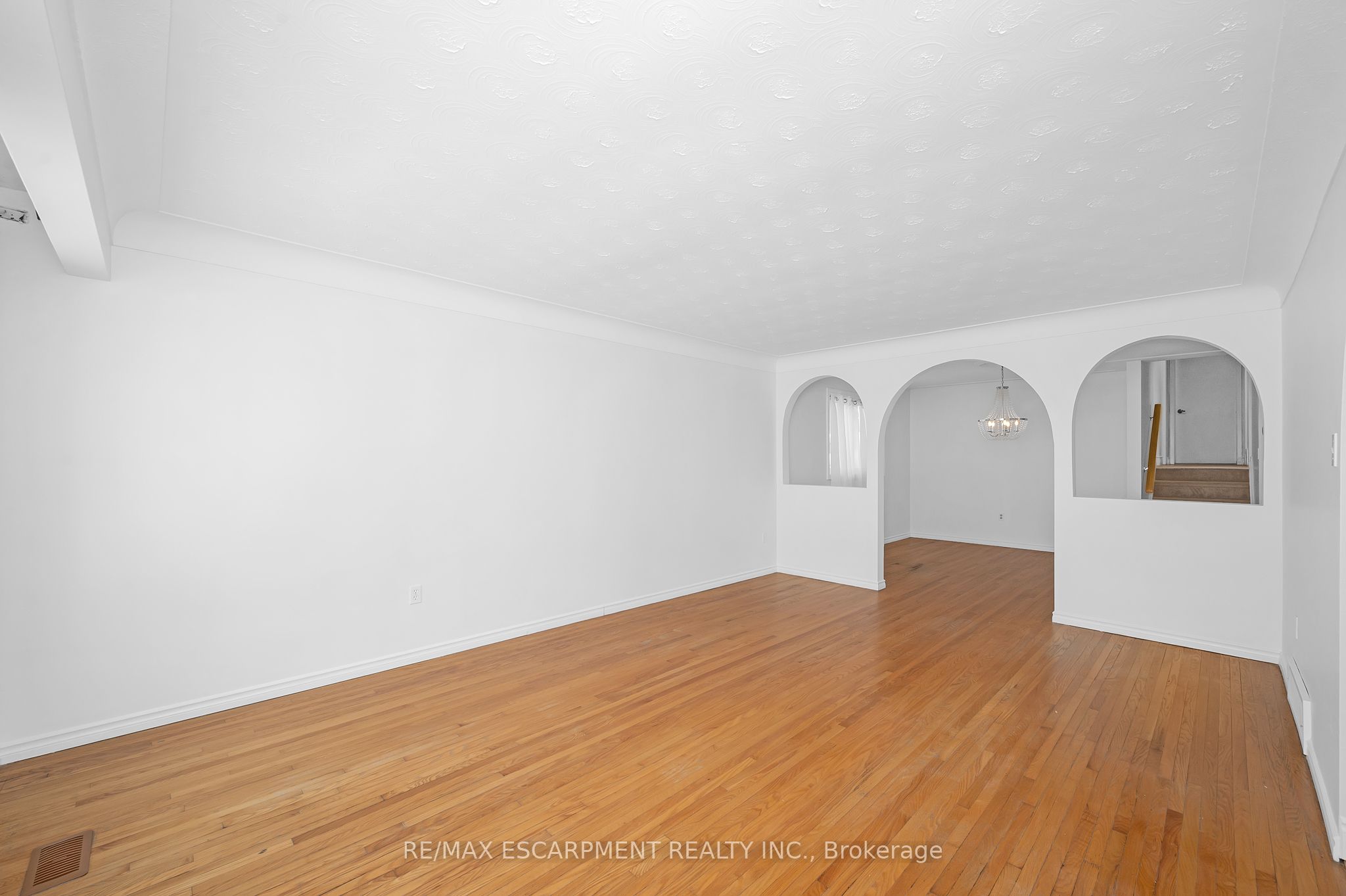 105 Lavina Crescent Property Photo 6