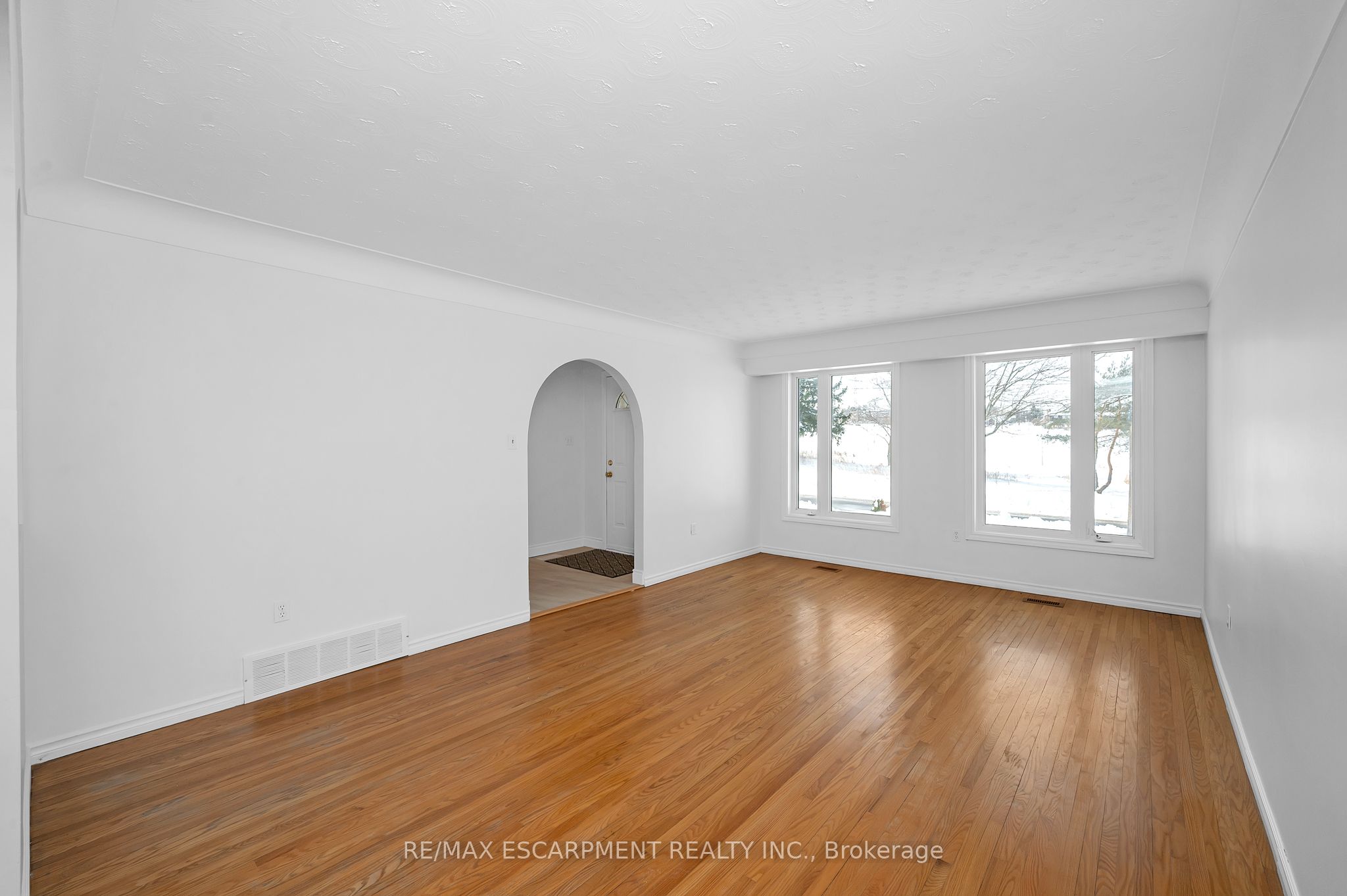 105 Lavina Crescent Property Photo 7