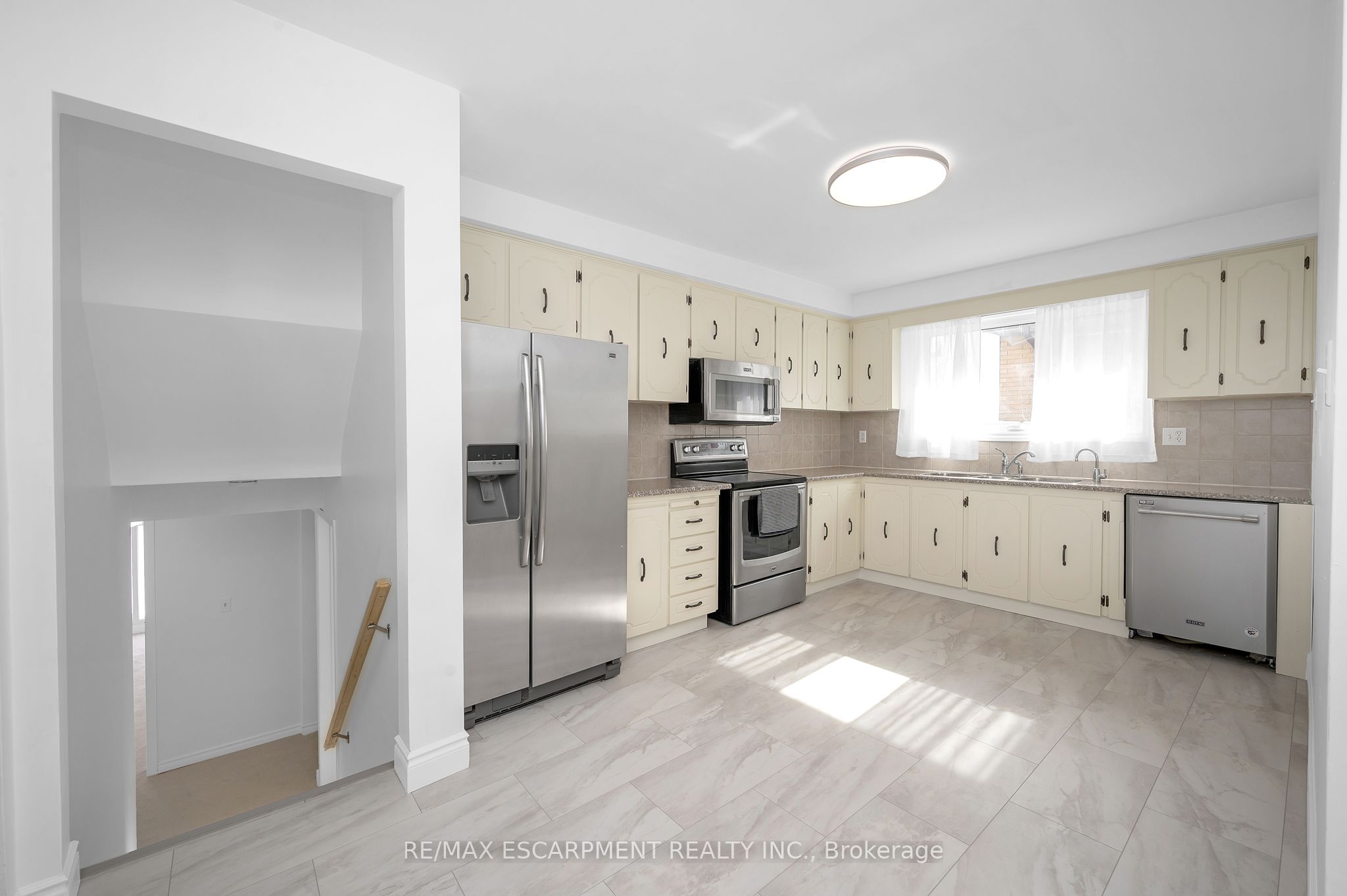 105 Lavina Crescent Property Photo 10